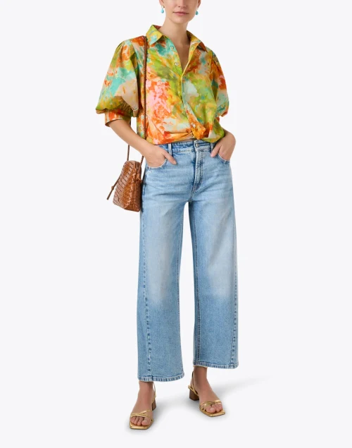 Oria Medium Wash Barrel Leg Jean