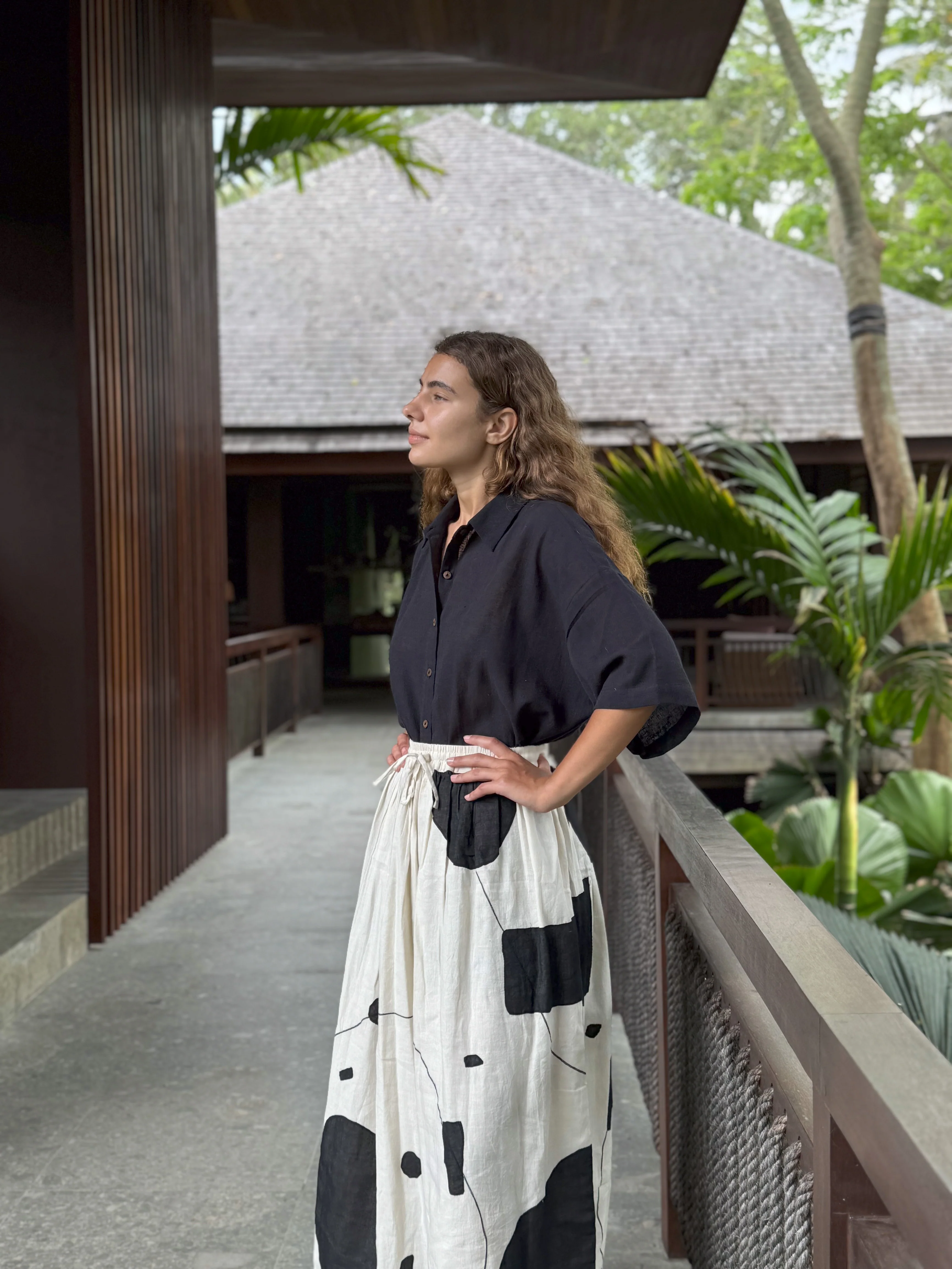 The Easy Black Shirt