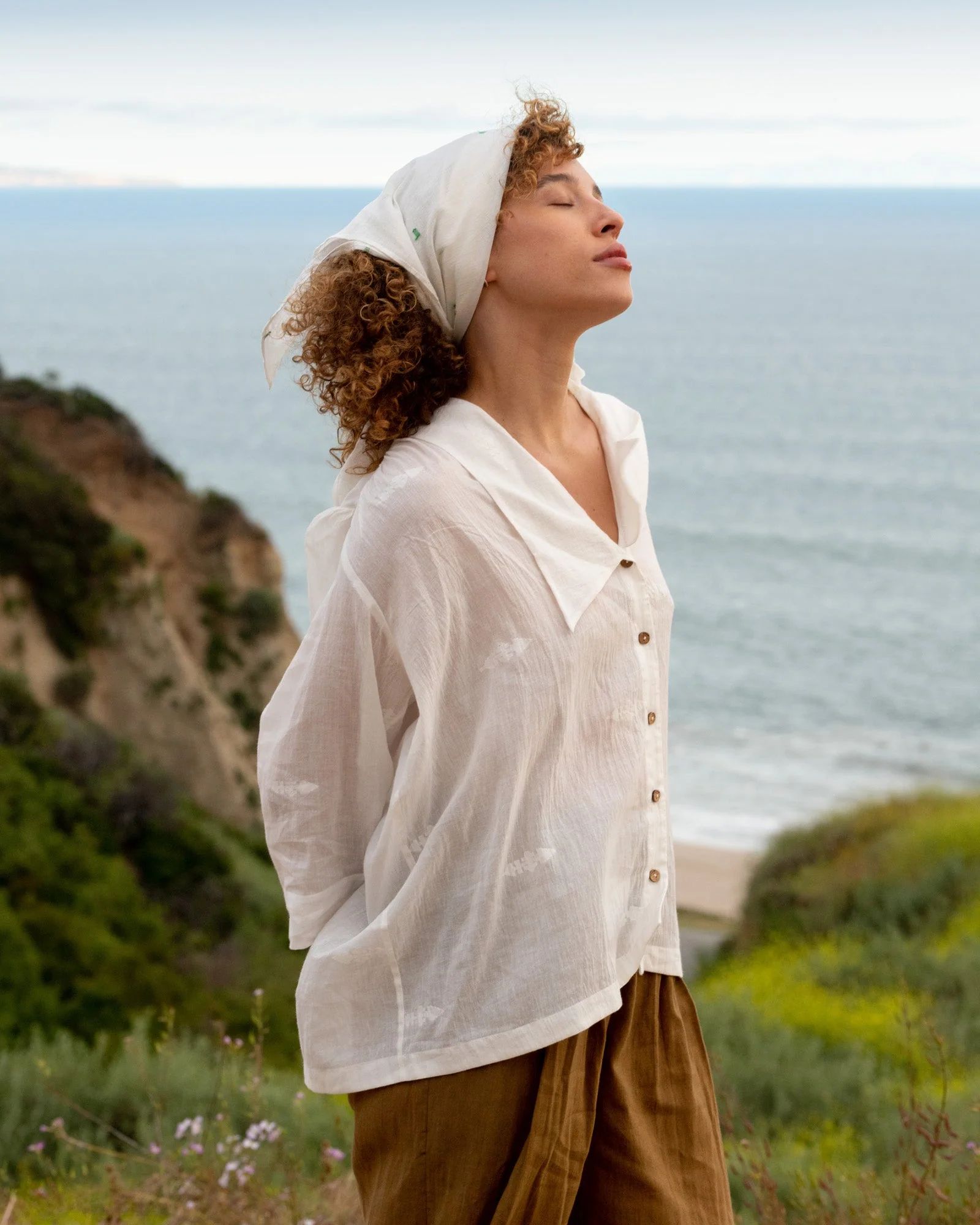 Vintage chelsea collar shirt