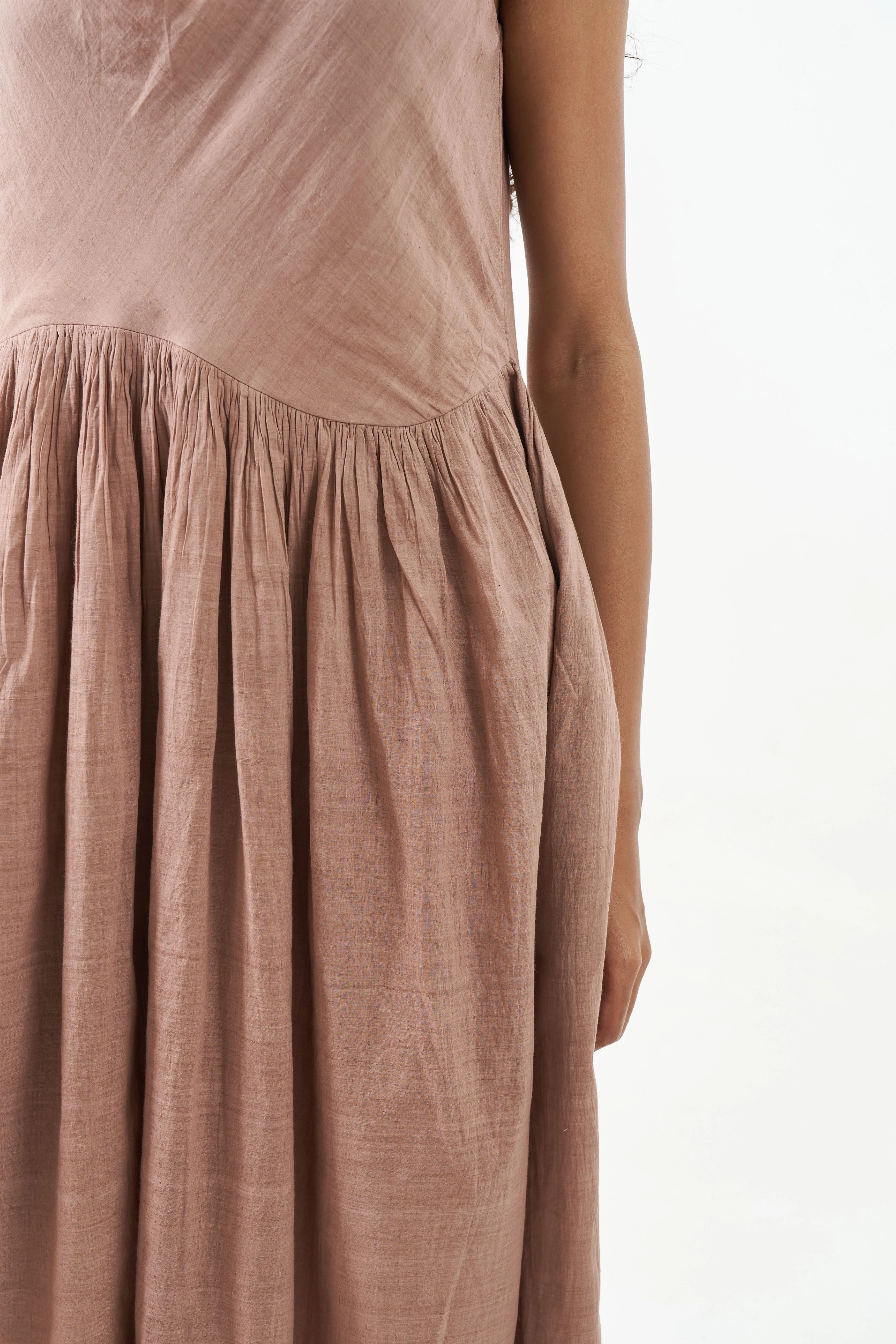 The Garnet Pink midi Dress