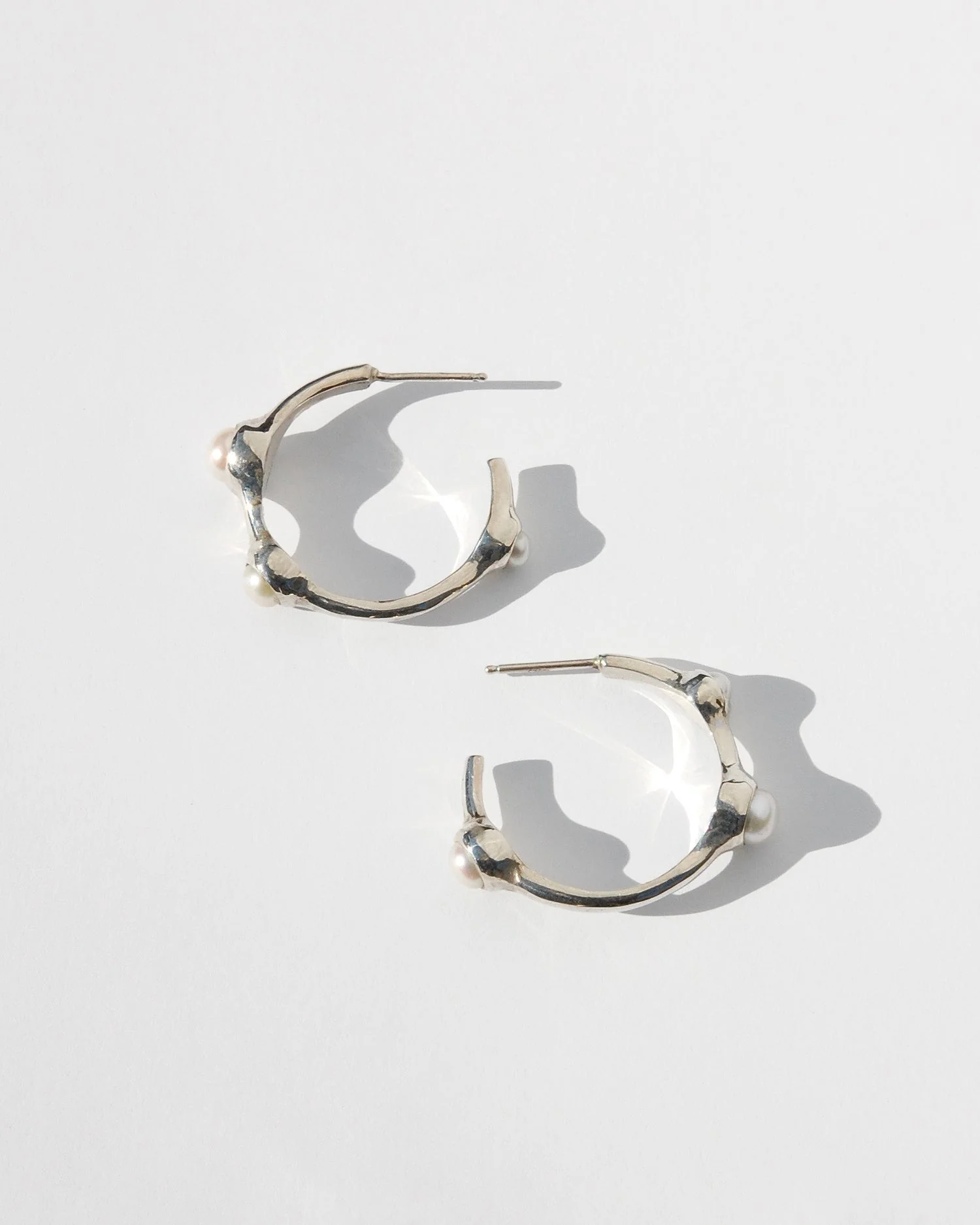 Sphera Hoops with White Pearl