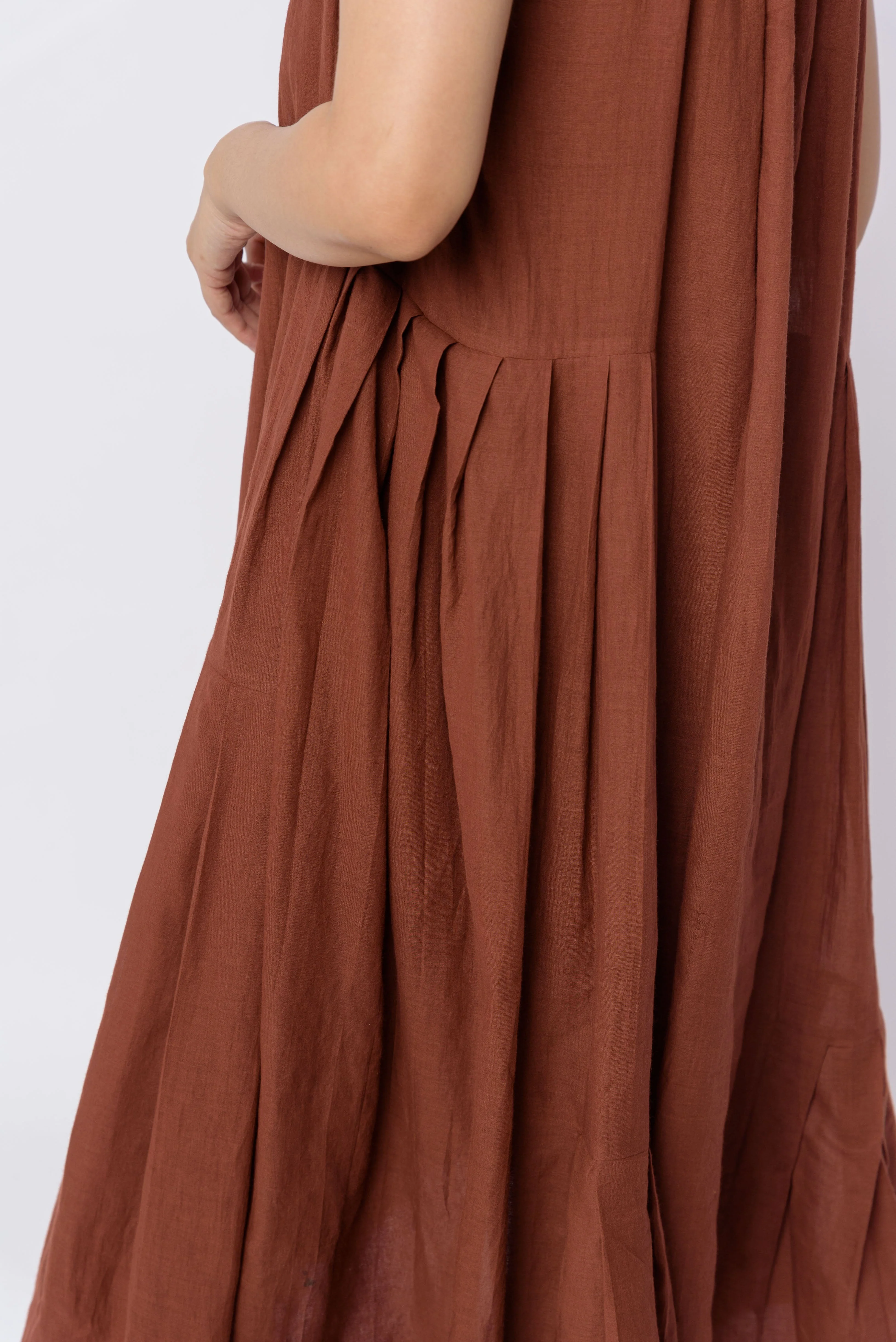 Toasted brown midi dress