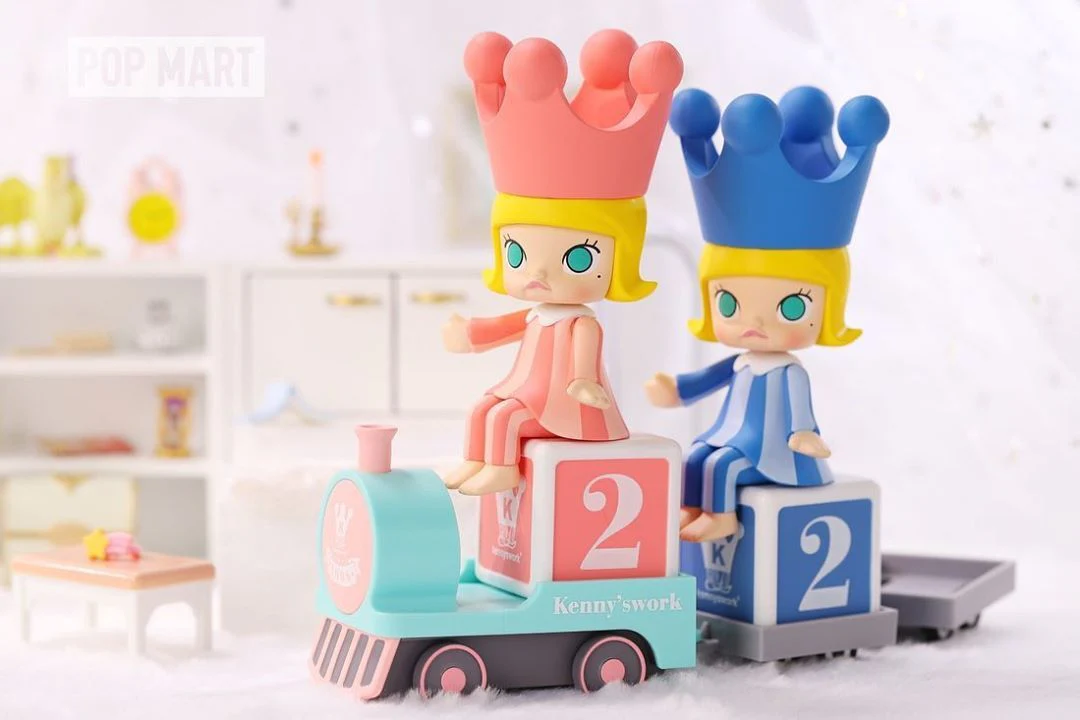 POP MART Molly Happy Train Series