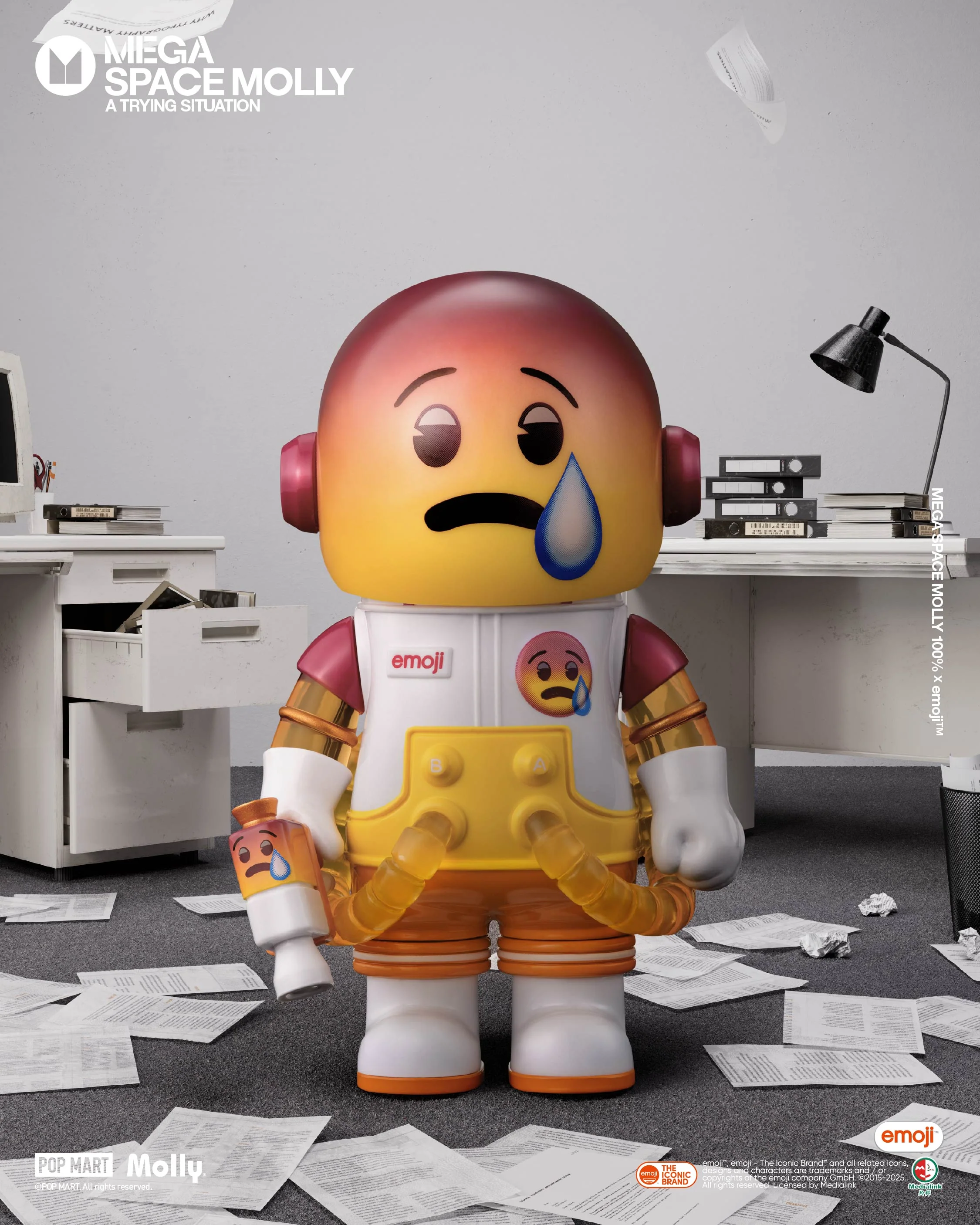 POP MART MEGA SPACE MOLLY 100% × emoji™ Series