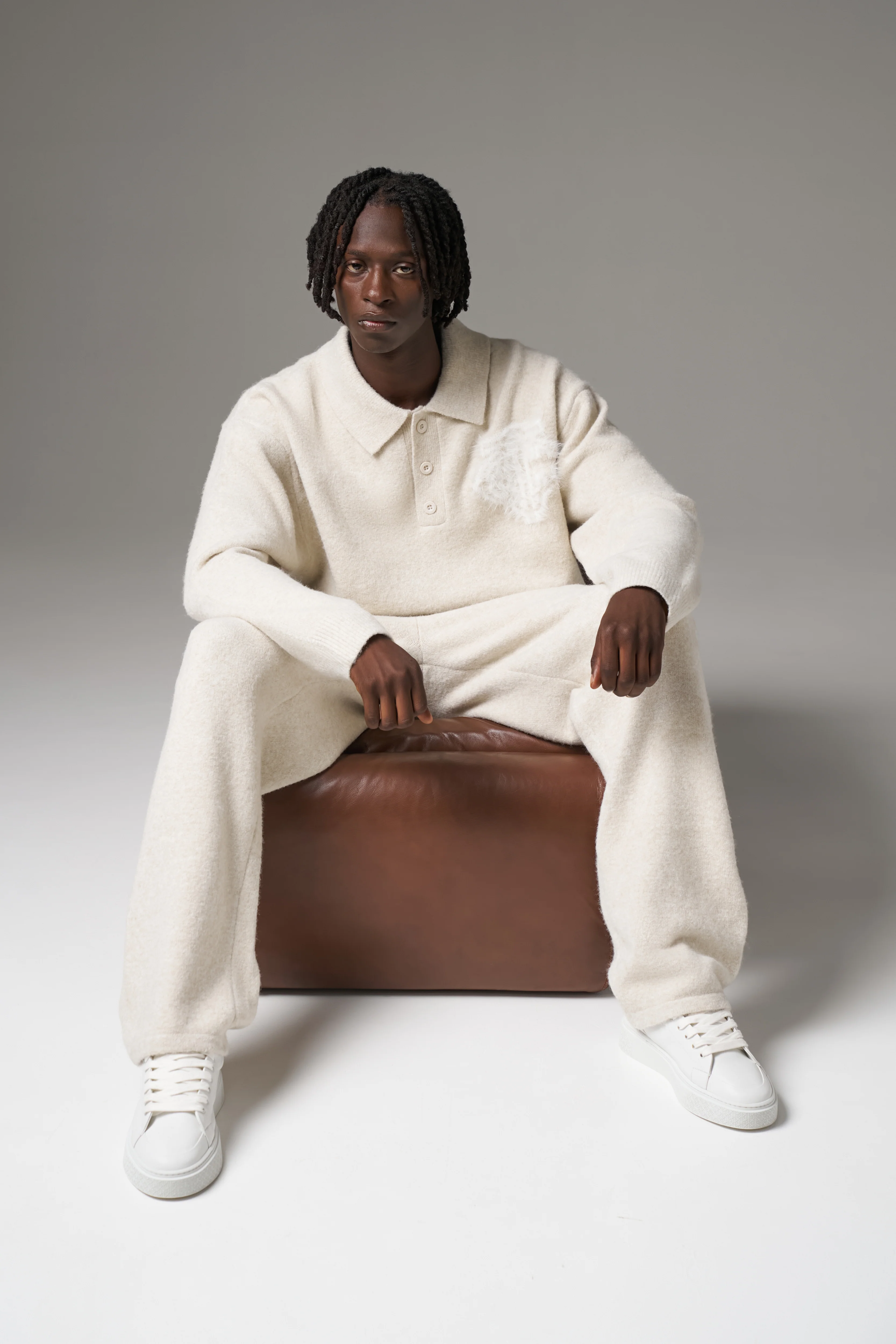 MONOGRAM EMBLEM FLUFFY KNIT POLO - BEIGE