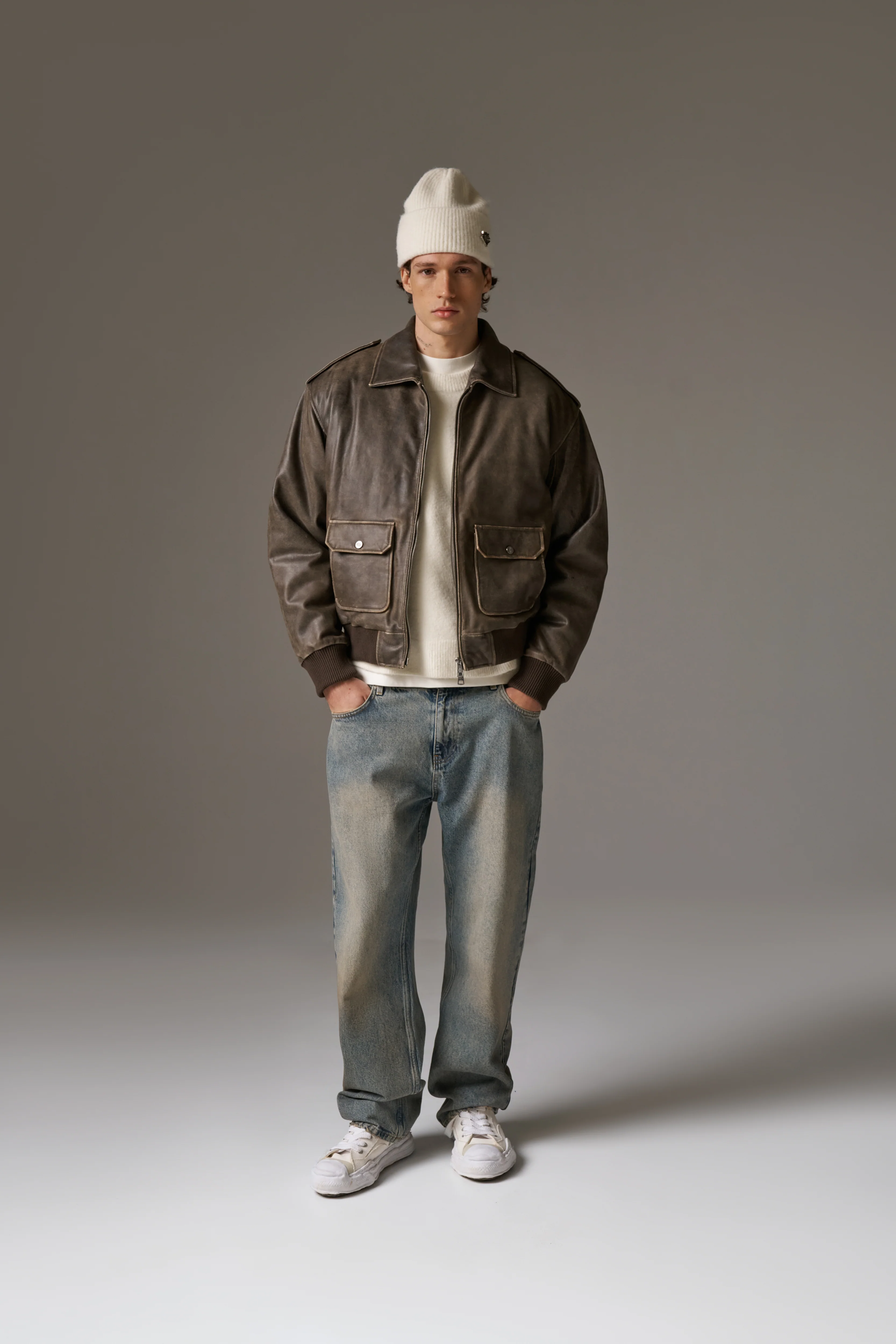 DISTRESSED LEATHER BOMBER JACKET - BROWN