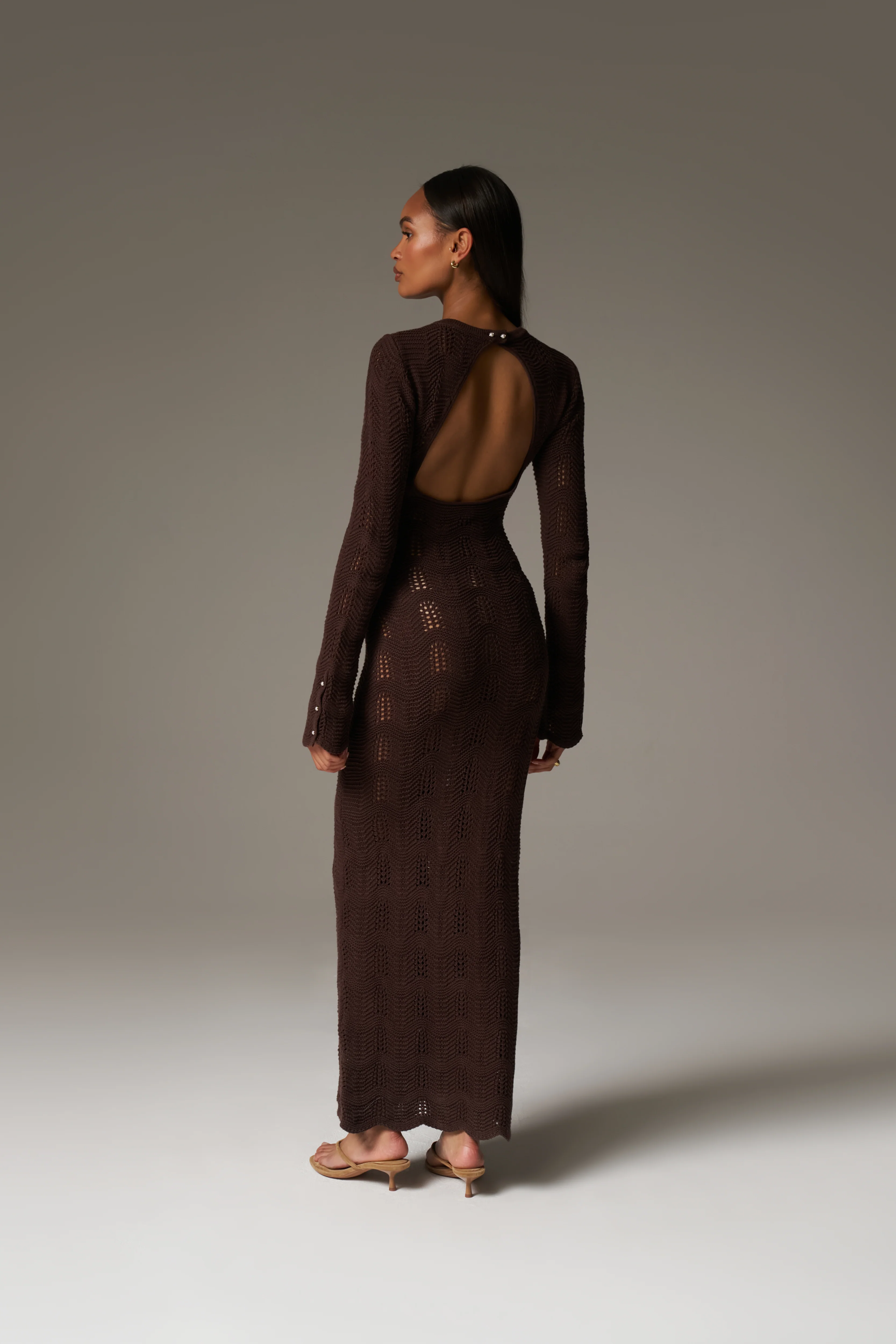 SCALLOP EDGE KNITTED MAXI DRESS - CHOCOLATE