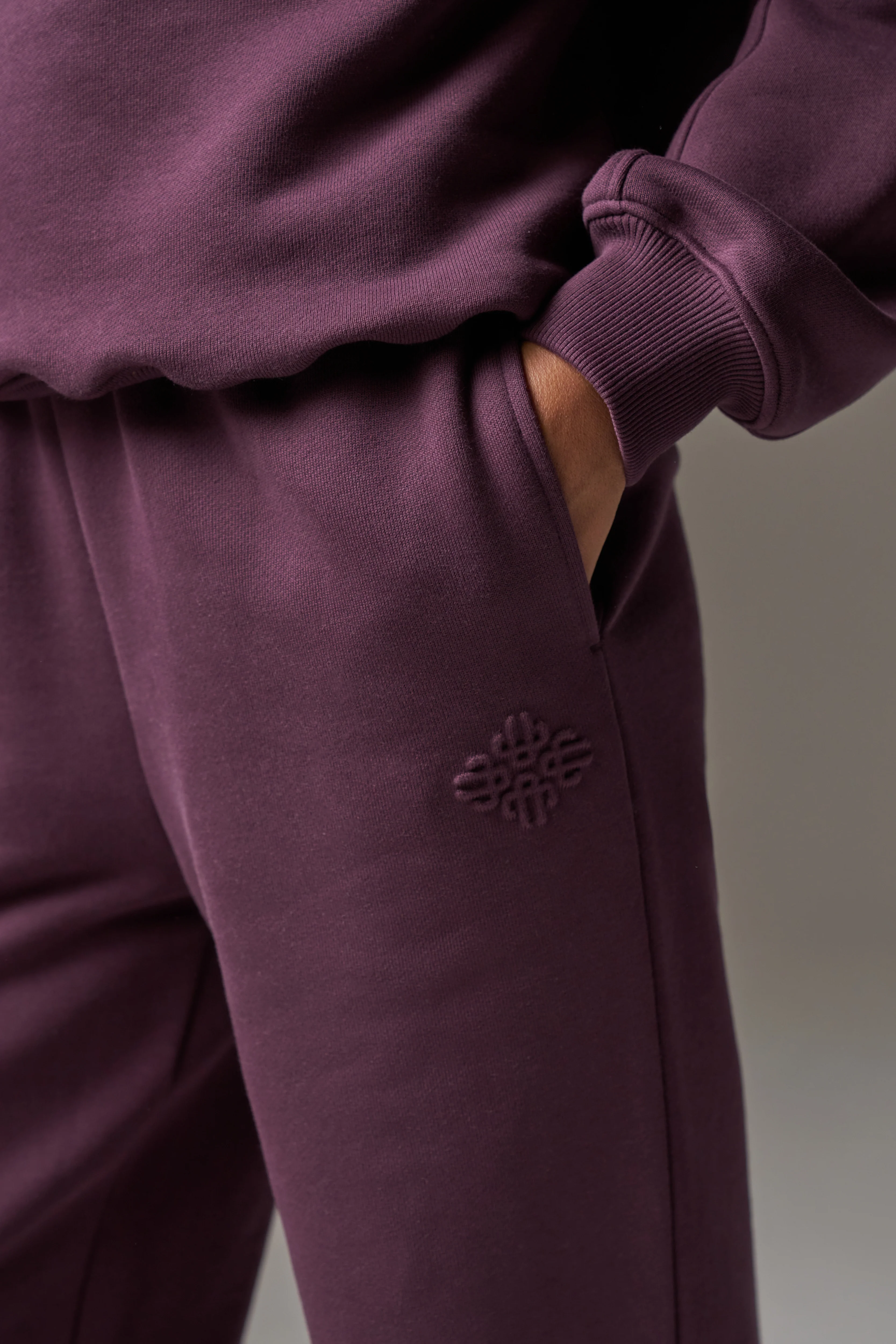EMBOSSED STRAIGHT LEG JOGGERS - PURPLE