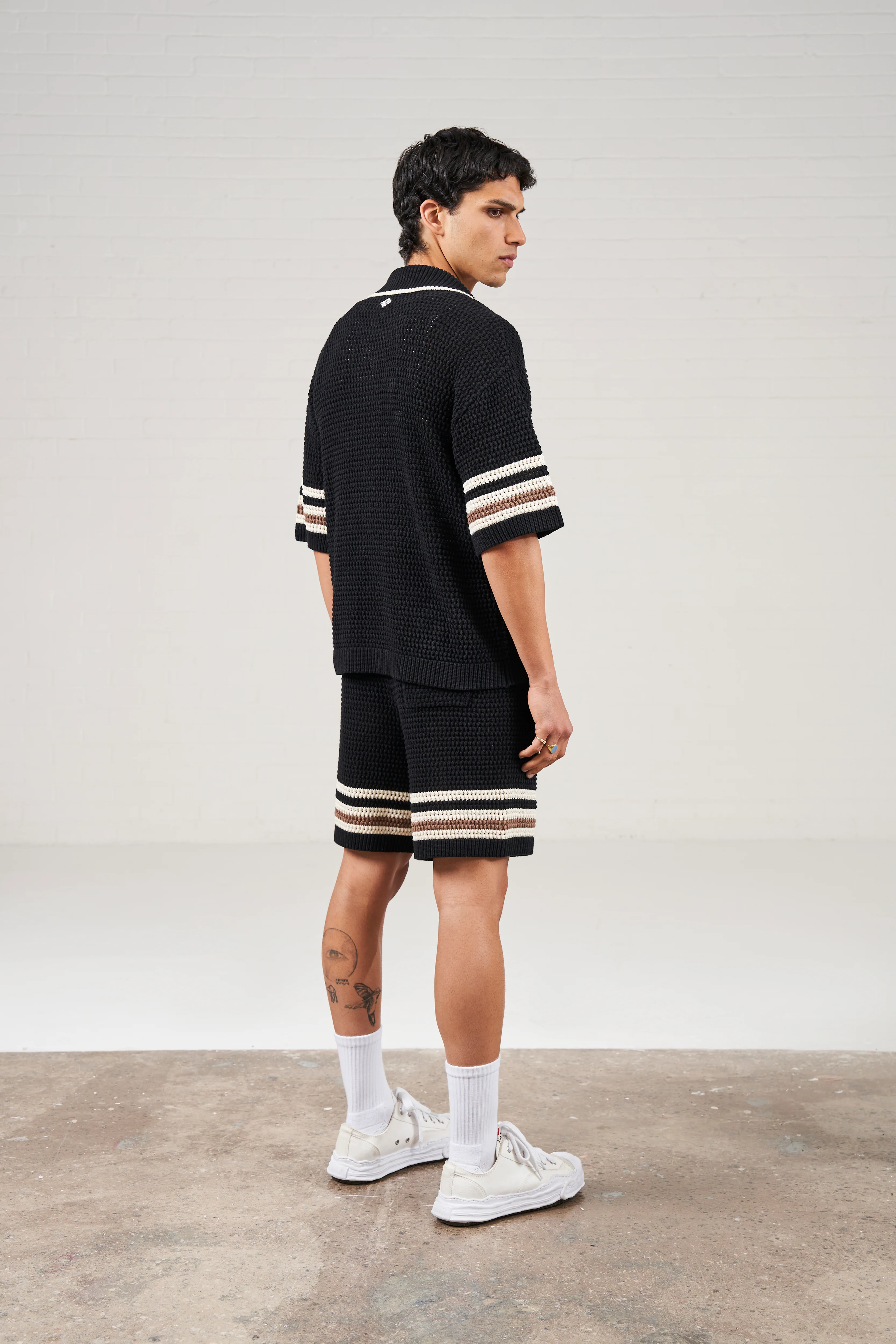 STRIPE TRIM CROCHET KNITTED SHORTS - BLACK