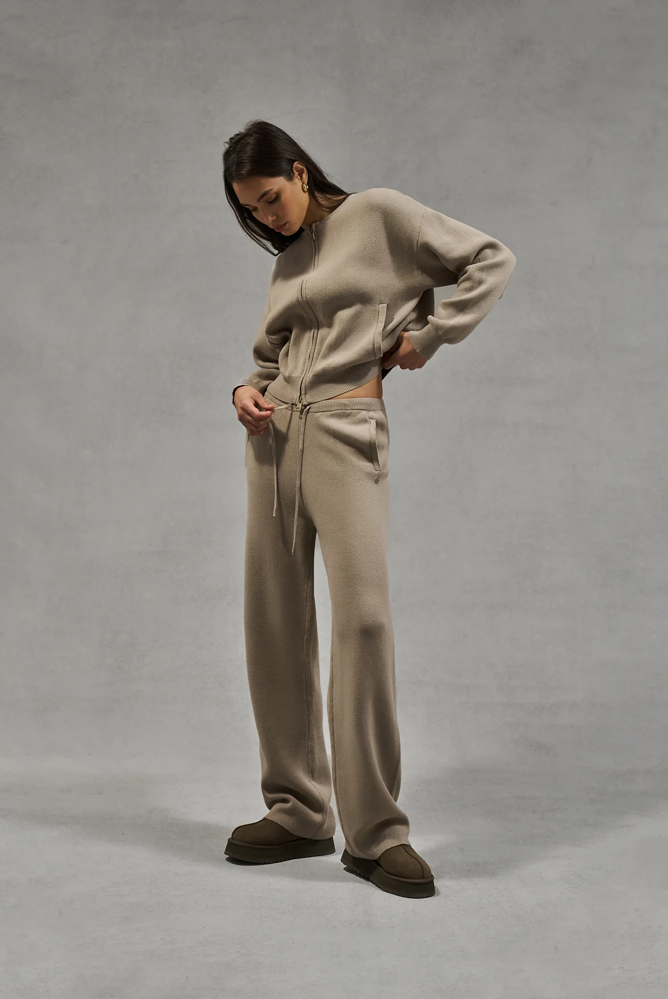 COLLARLESS KNITTED ZIP THROUGH BOMBER - BEIGE