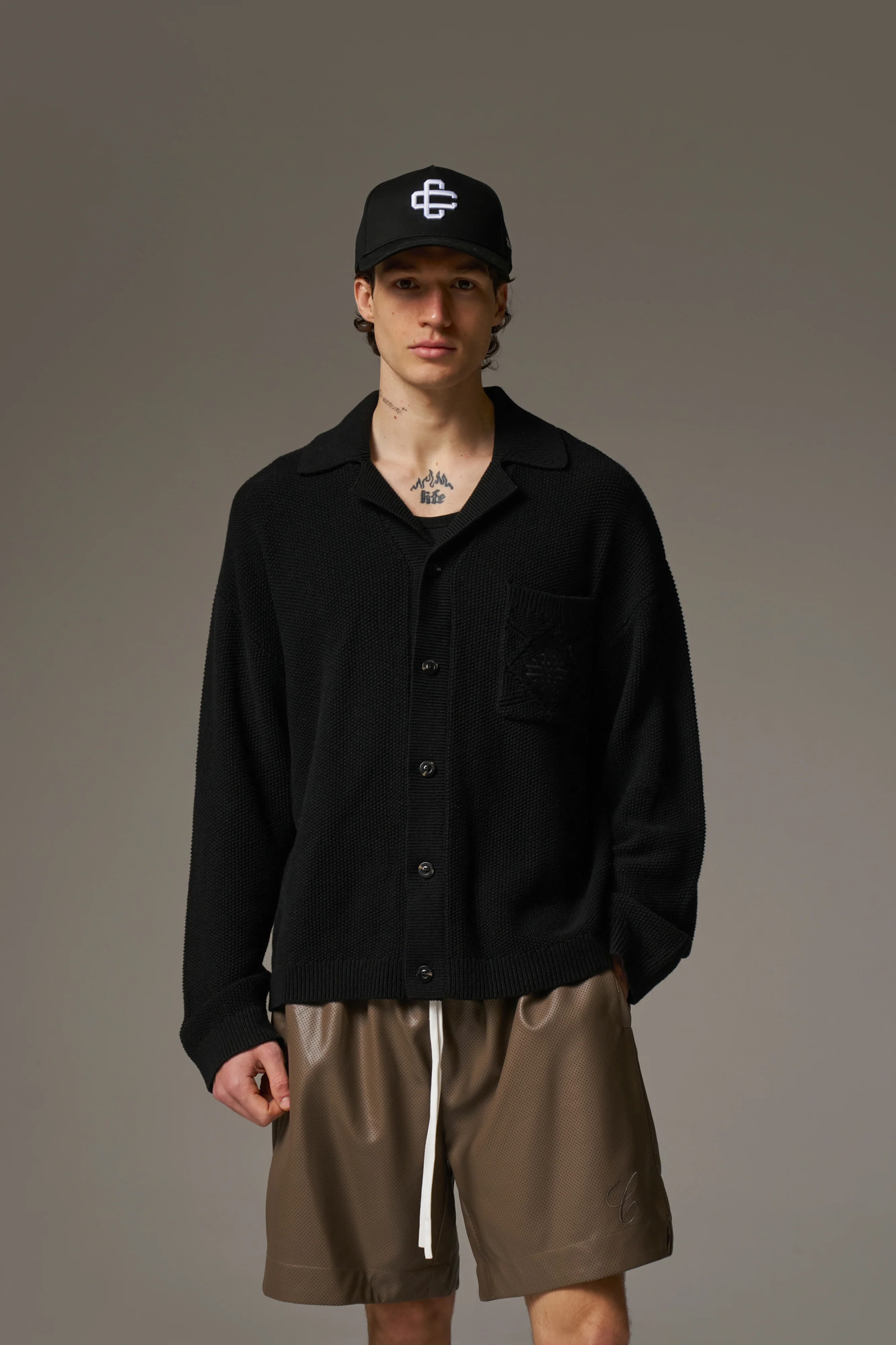 CROCHET KNITTED EMBLEM POCKET SHIRT - BLACK