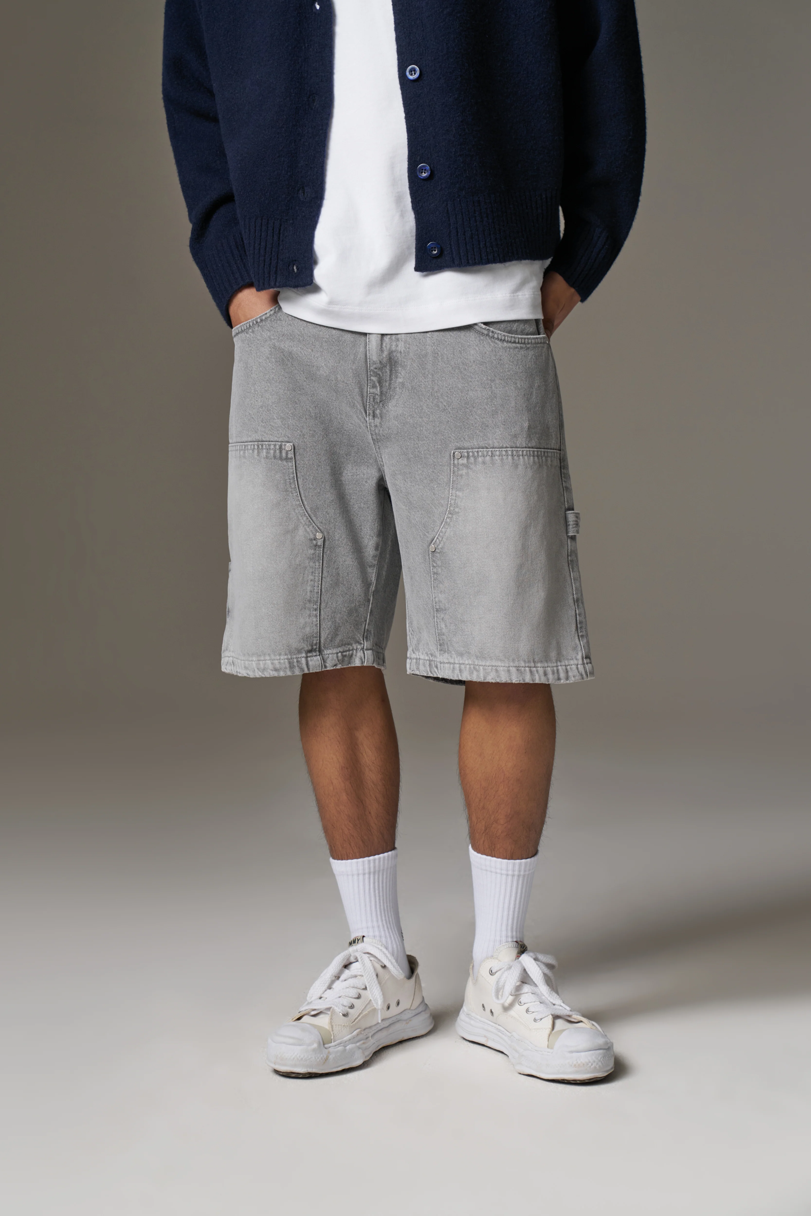 DENIM CARPENTER SHORTS - GREY WASH