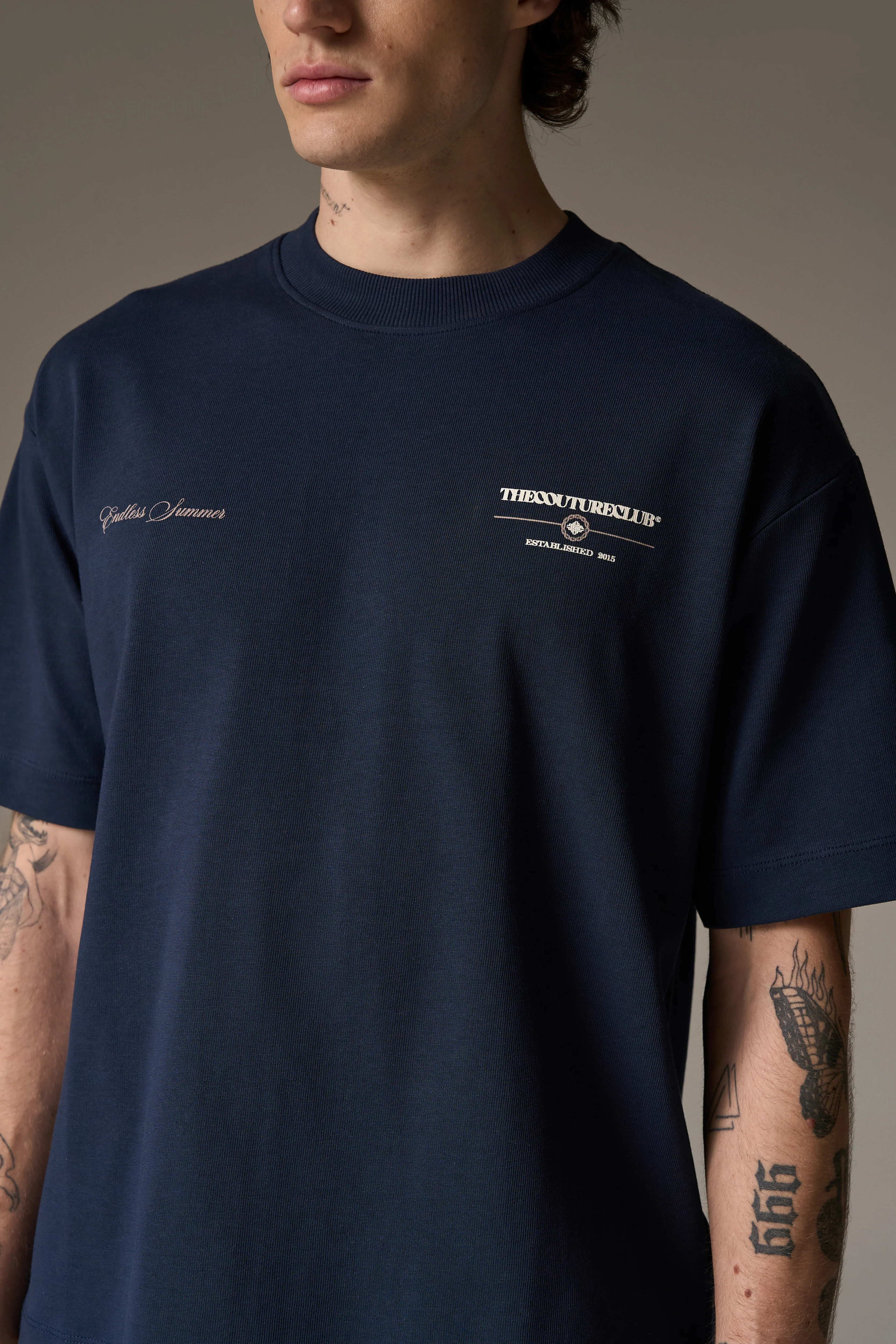 ENDLESS SUMMER GRAPHIC T-SHIRT - NAVY