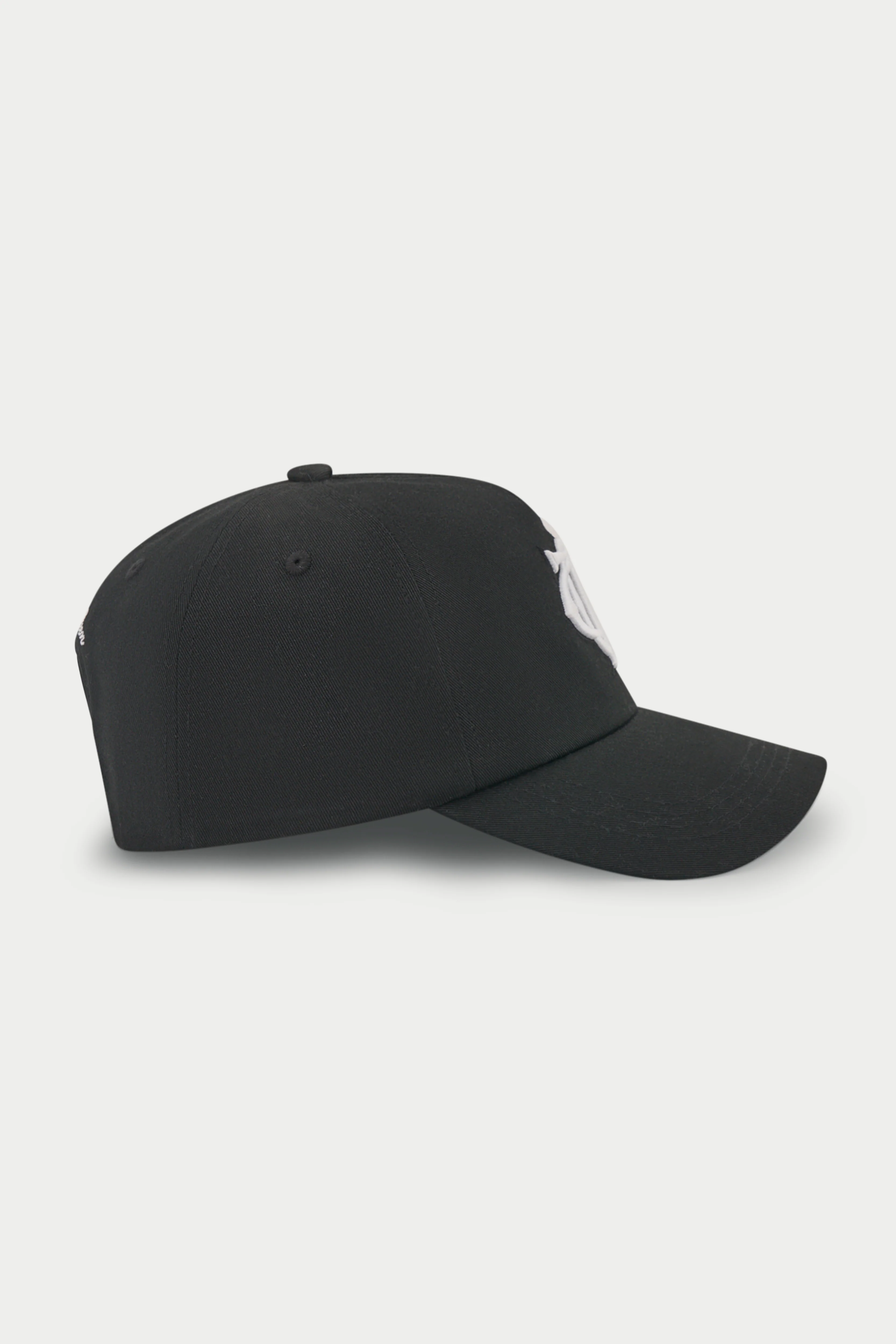 MONOGRAM EMBLEM CAP - BLACK