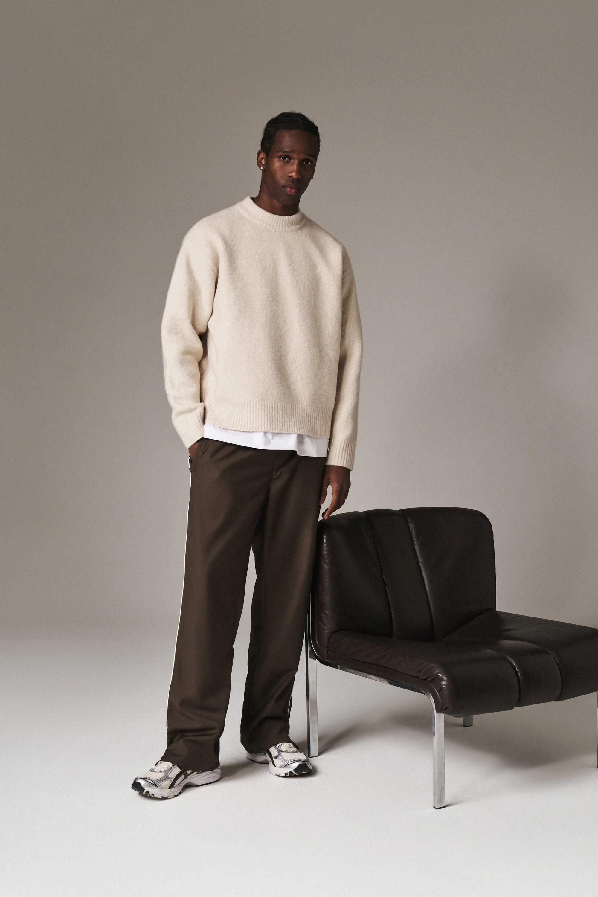 COPYRIGHT BRUSHED KNIT JUMPER - OFF WHITE