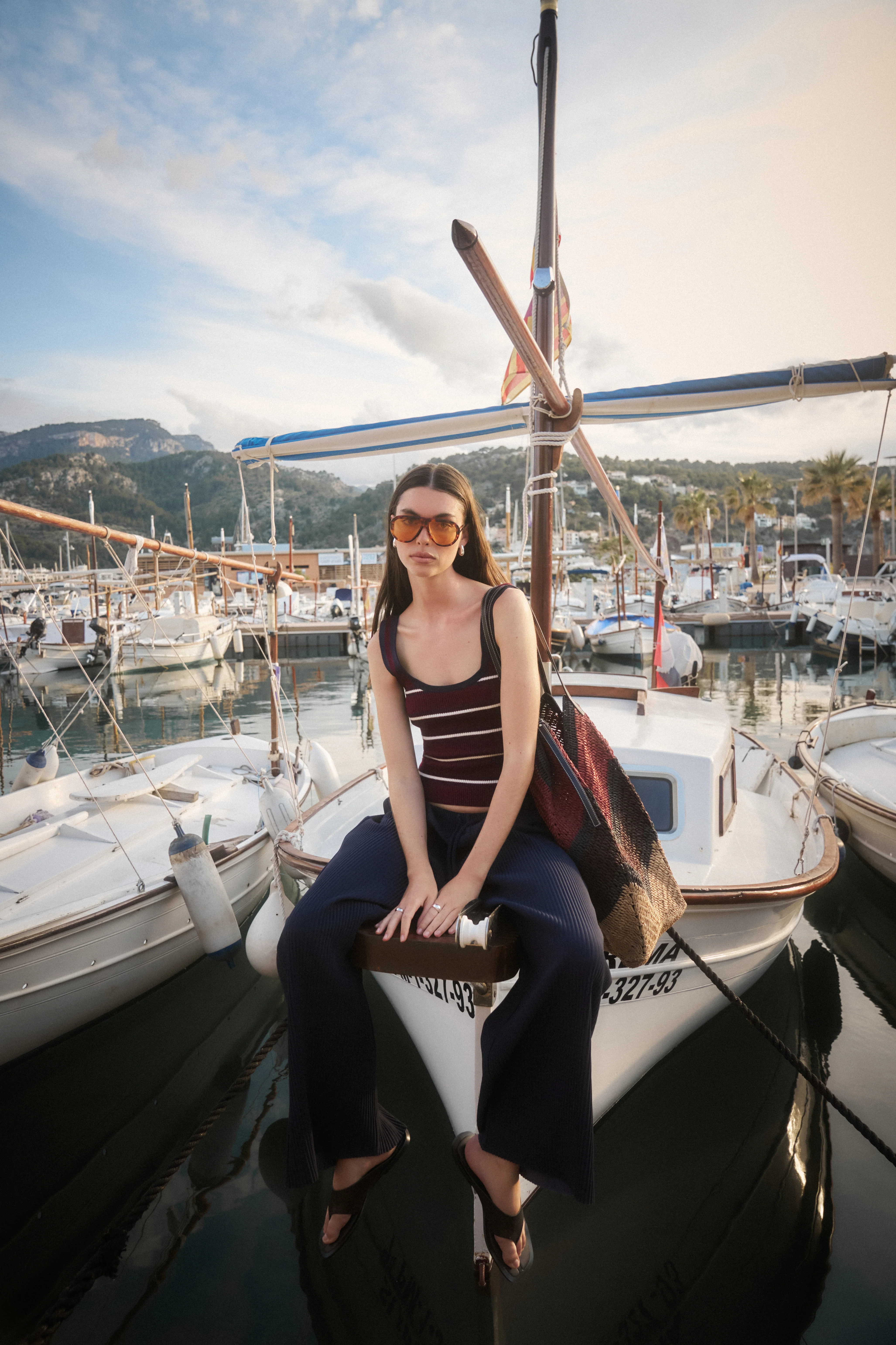 STRIPE RIBBED VEST TOP - BURGUNDY