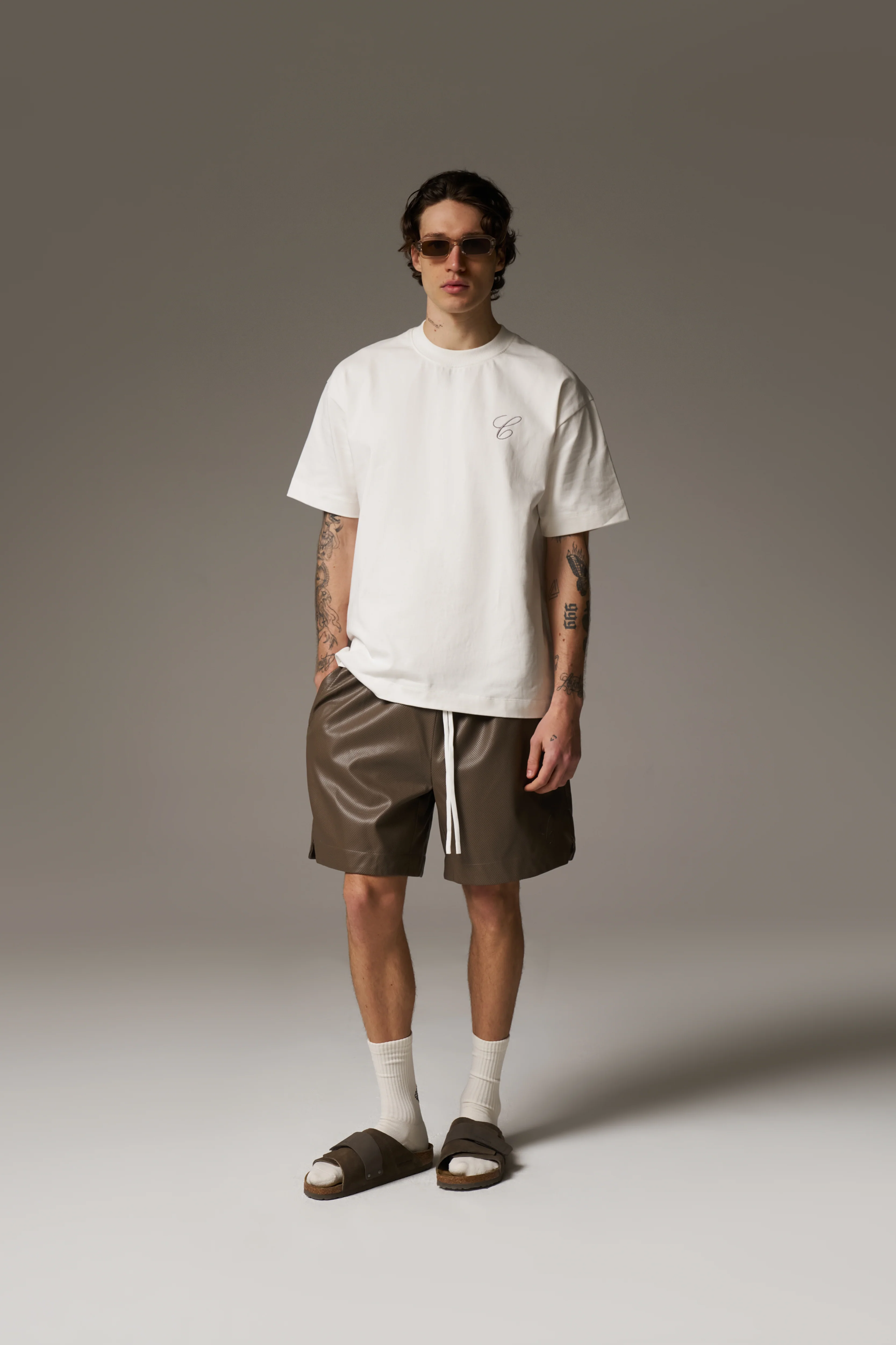 SCRIPT EMBROIDERED T-SHIRT - OFF WHITE