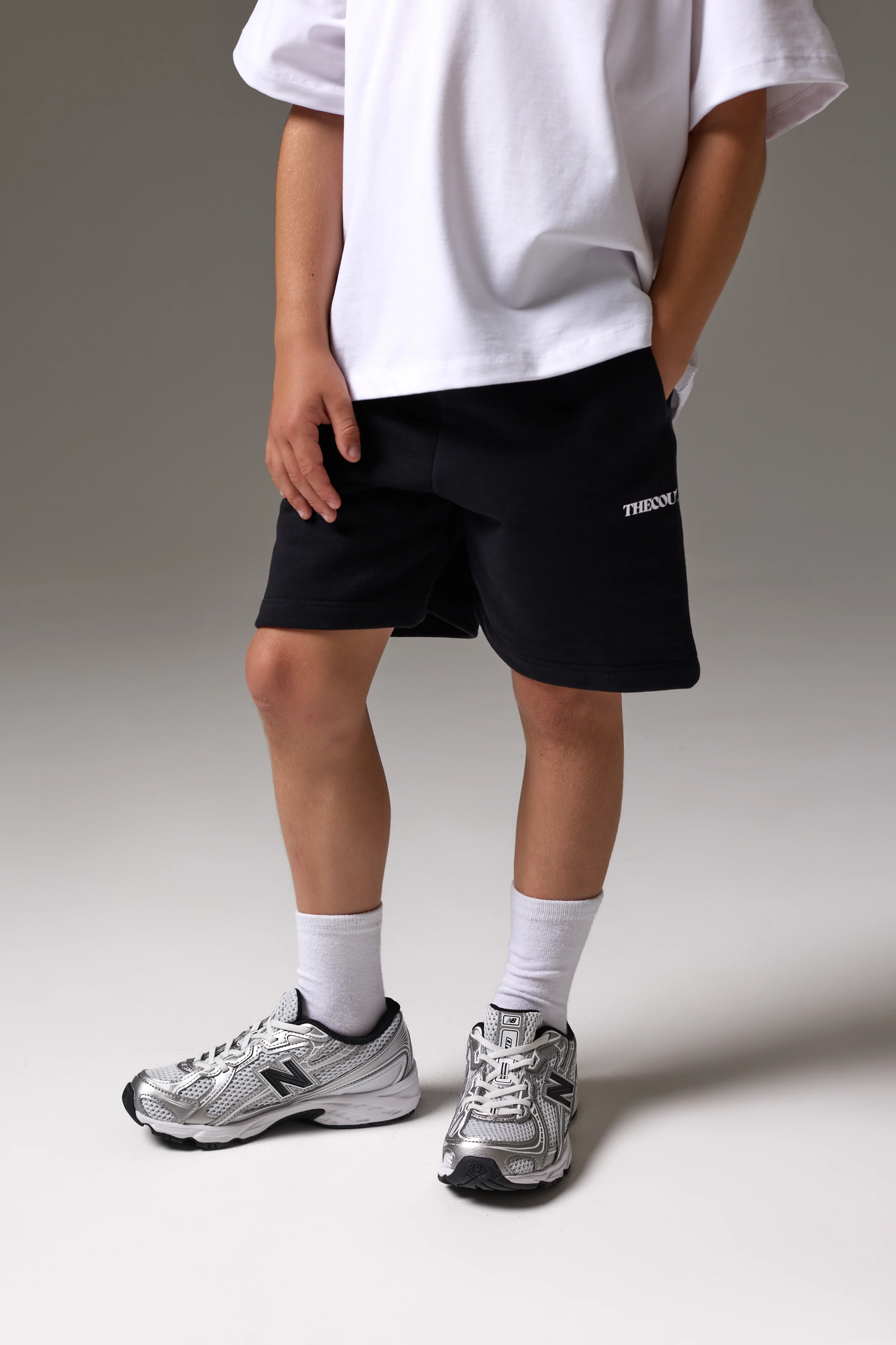 JUNIOR COPYRIGHT SHORTS - BLACK