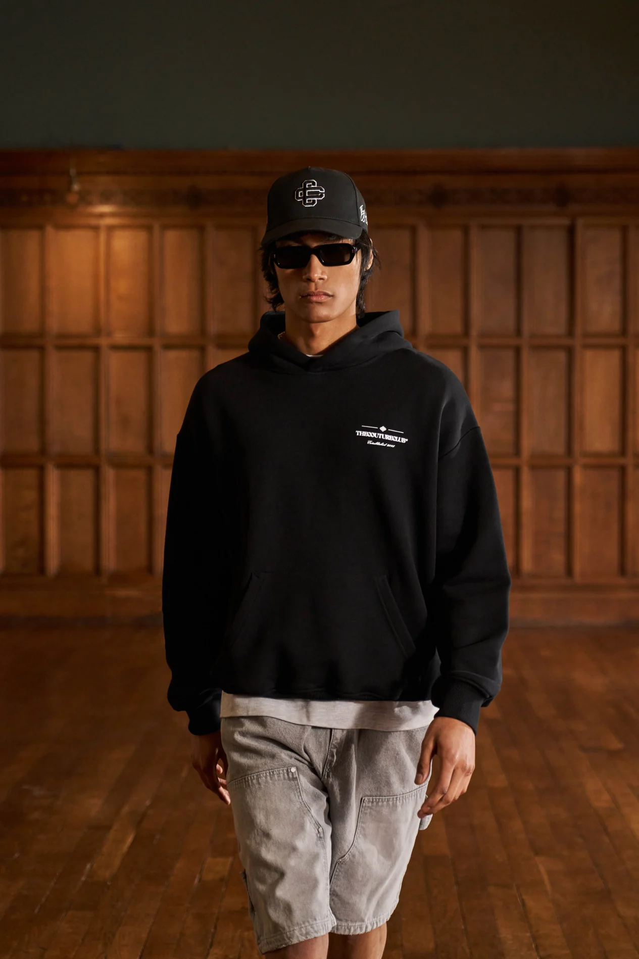 MIXED FONT GRAPHIC HOODIE - BLACK