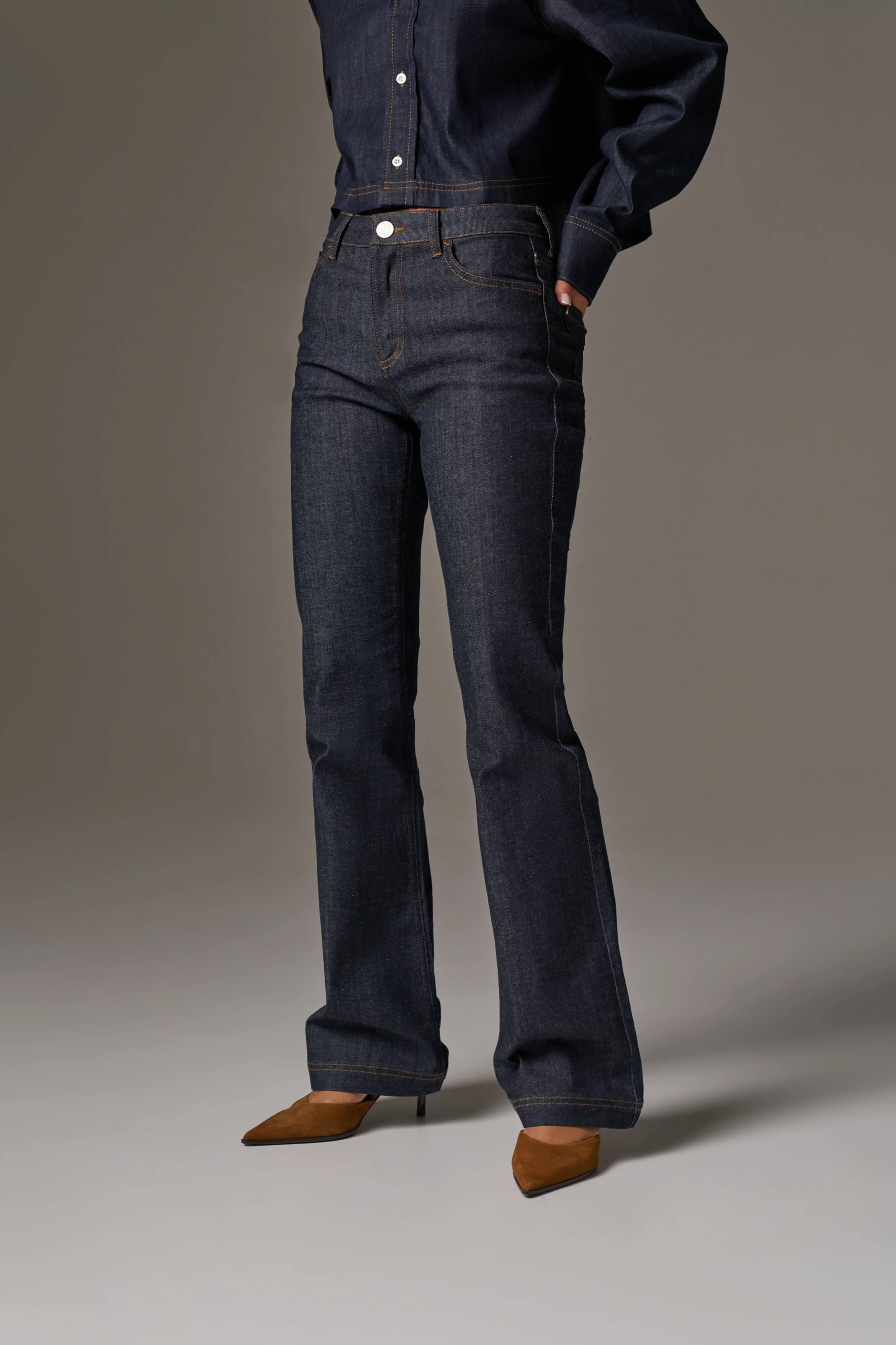 RELAXED FLARE JEANS - DARK INDIGO