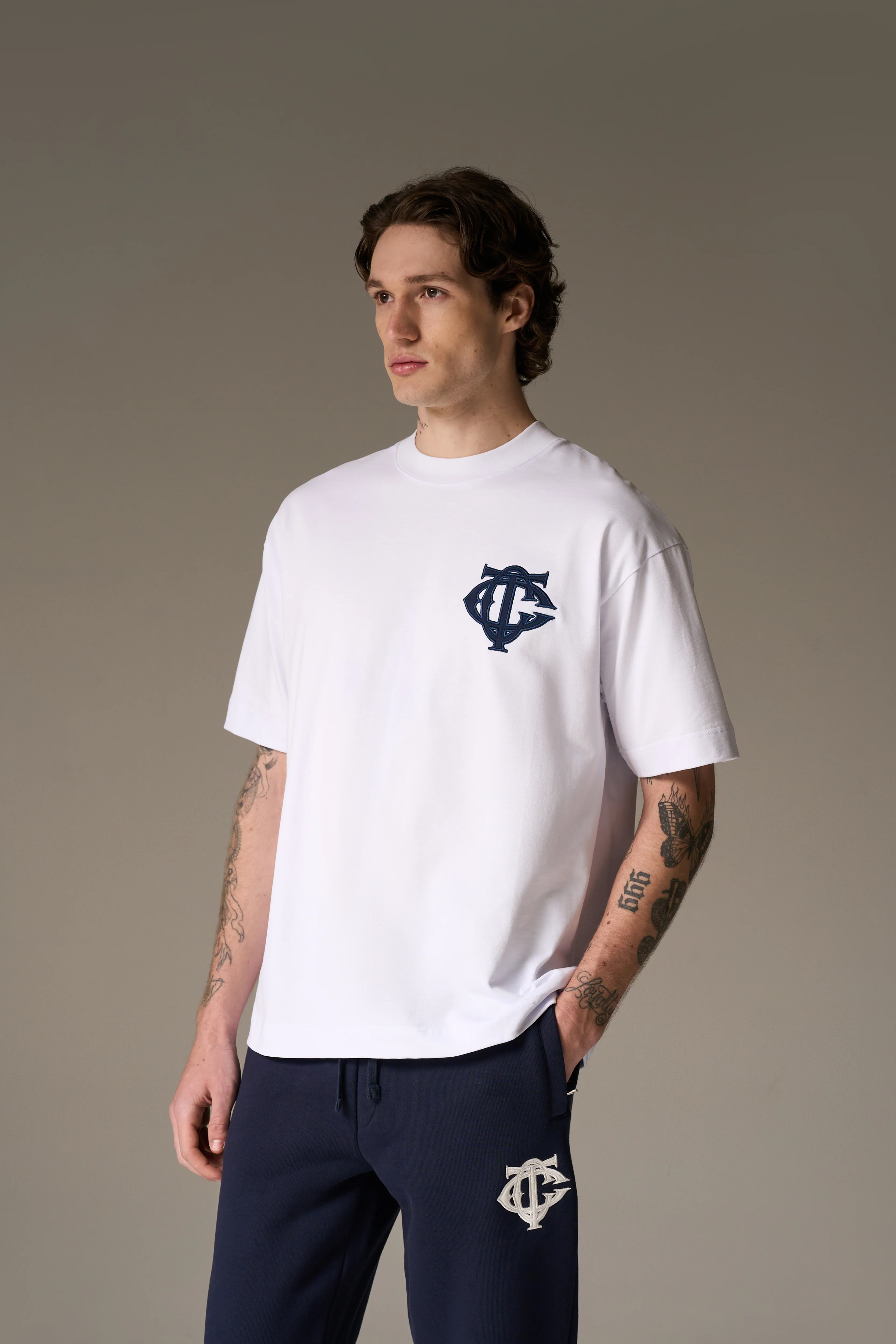 MONOGRAM EMBLEM T-SHIRT - NAVY