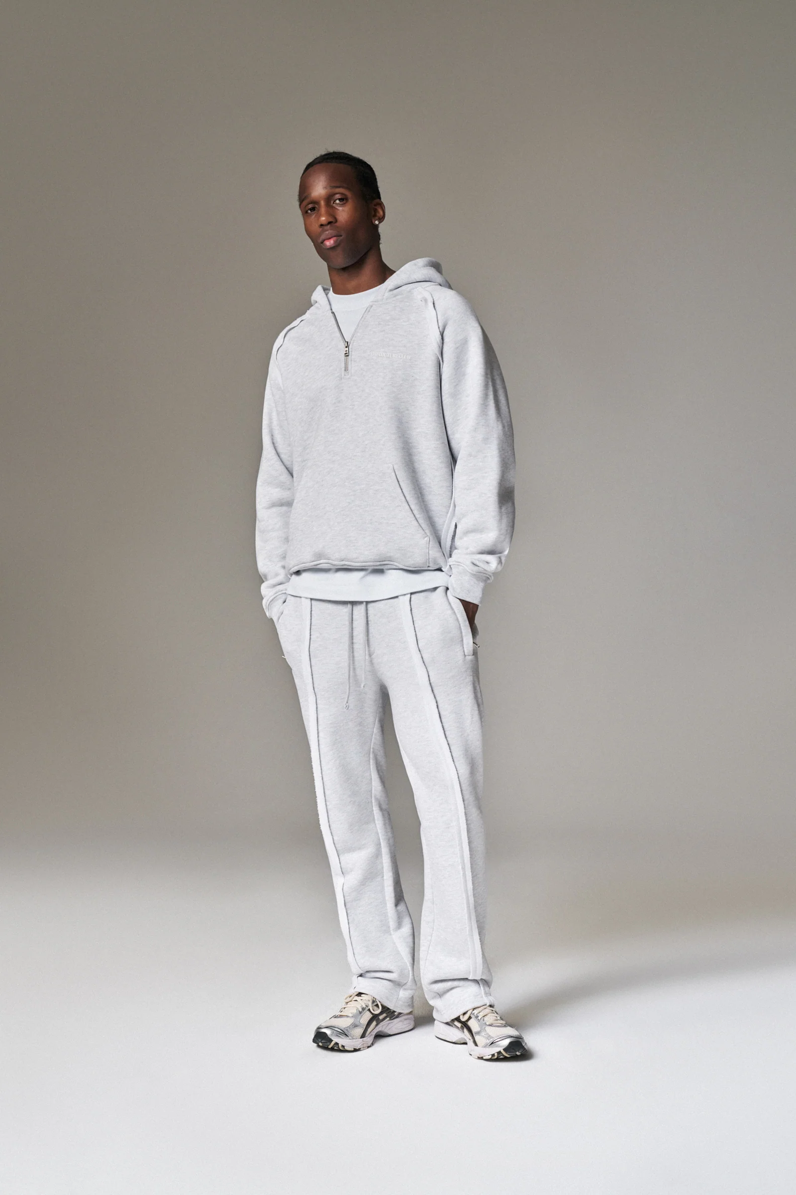 COPYRIGHT QUARTER ZIP HOODIE - GREY MARL