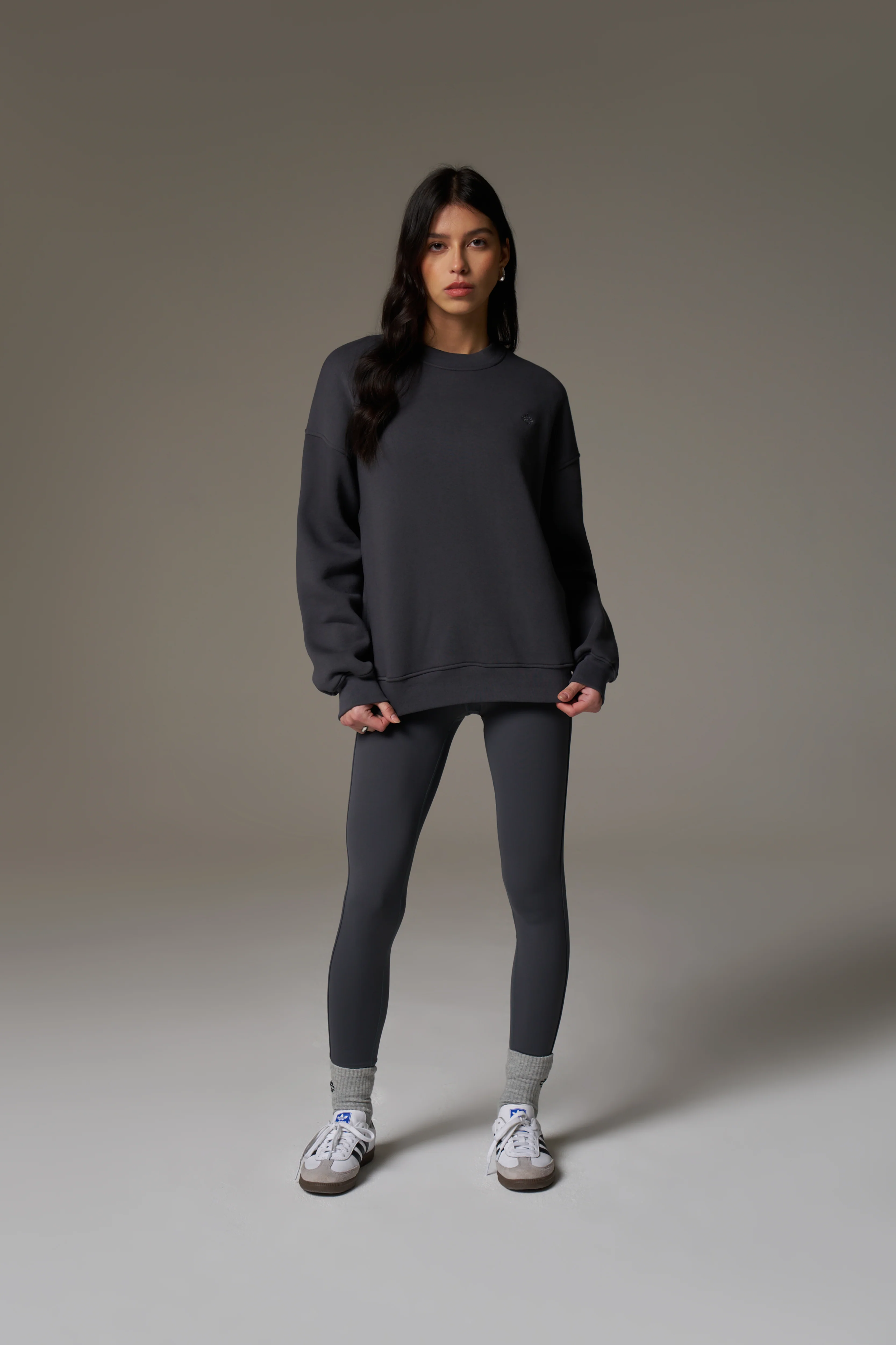 EMBLEM EMBROIDERED SWEATSHIRT - CHARCOAL