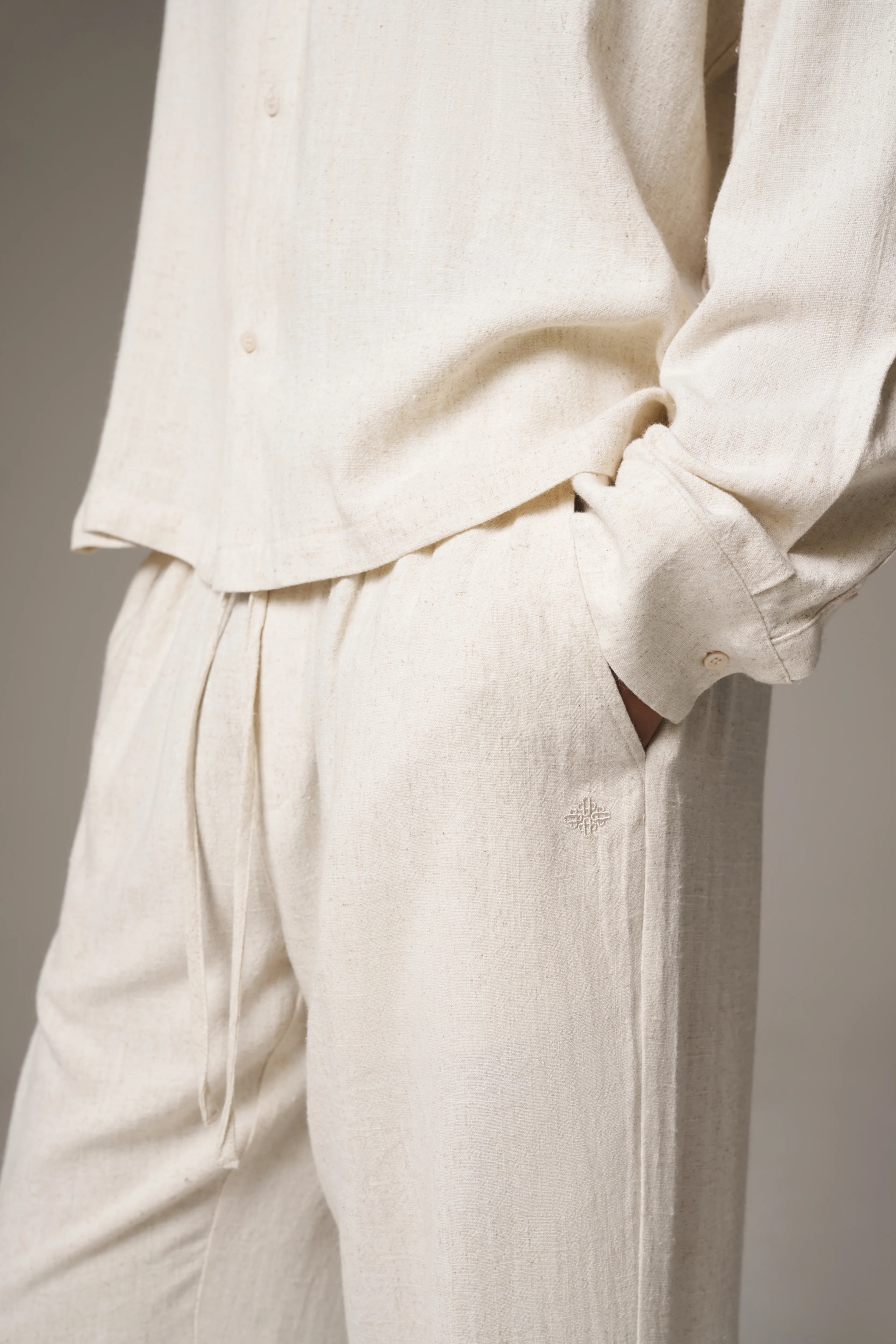 TEXTURED WOVEN TROUSERS - BEIGE