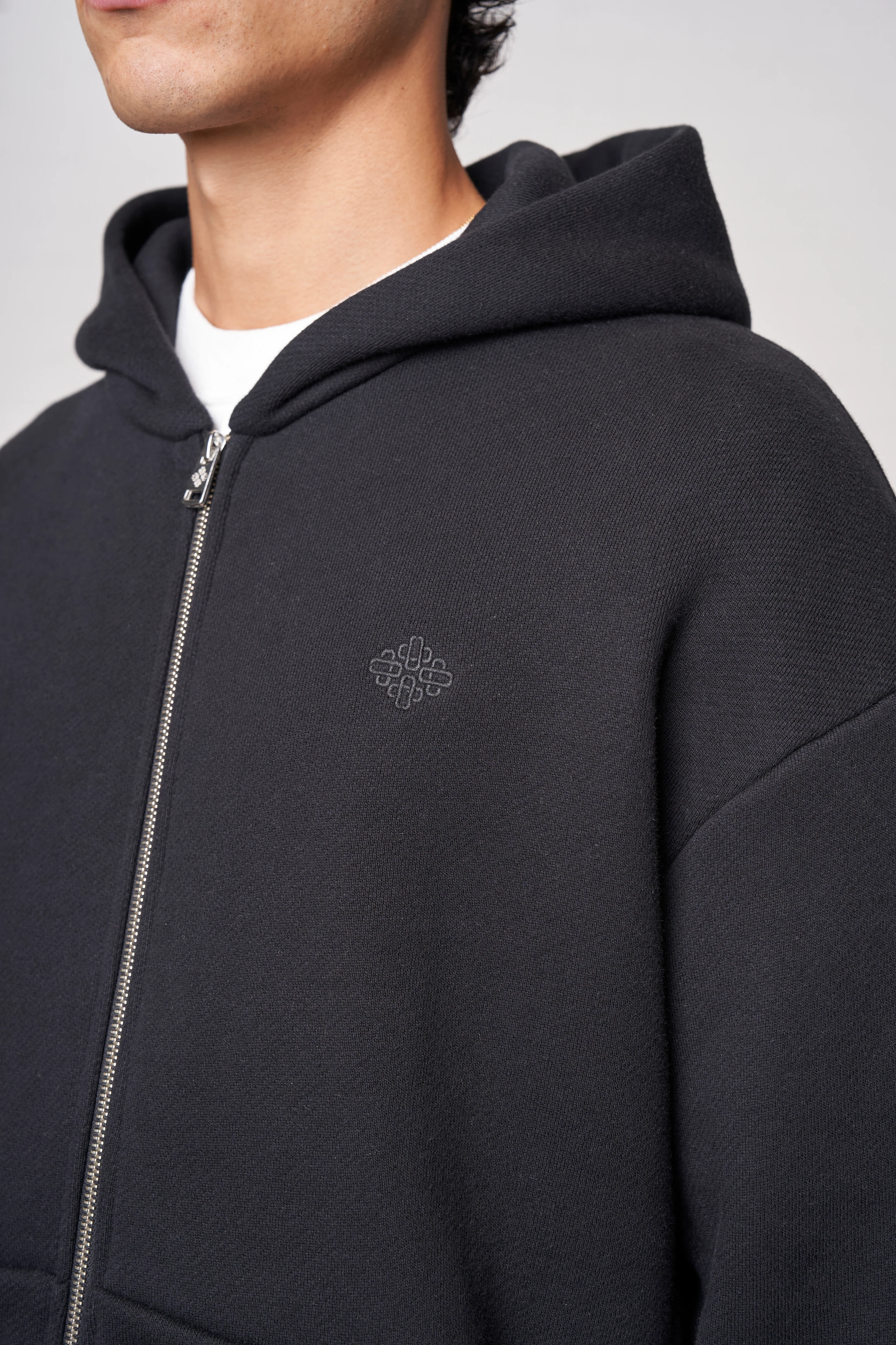 LAUNDERED CLASSICS ZIP THROUGH HOODIE - WASHED BLACK