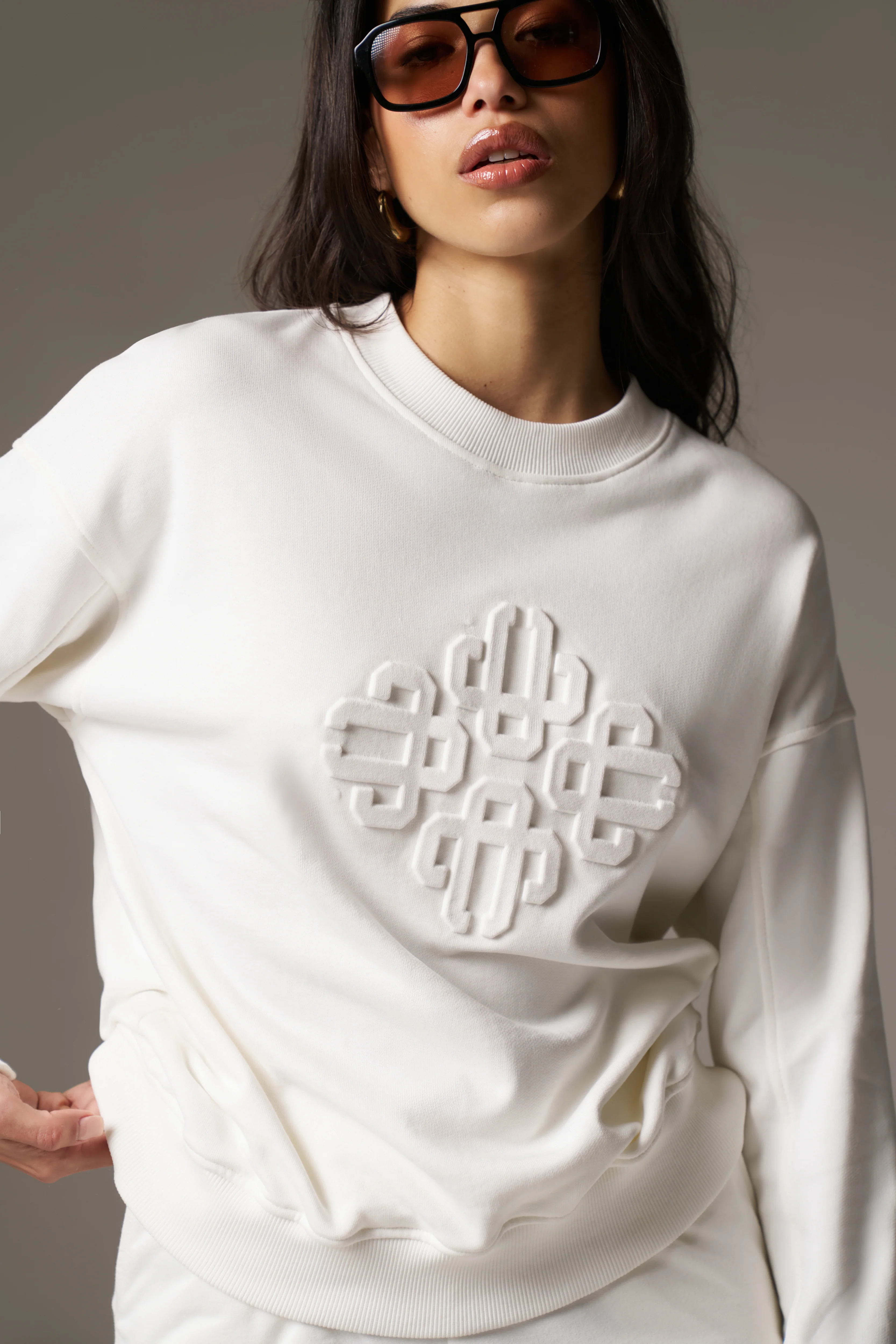 EMBLEM EMBOSSED OVERSIZED SWEATSHIRT - OFF WHITE