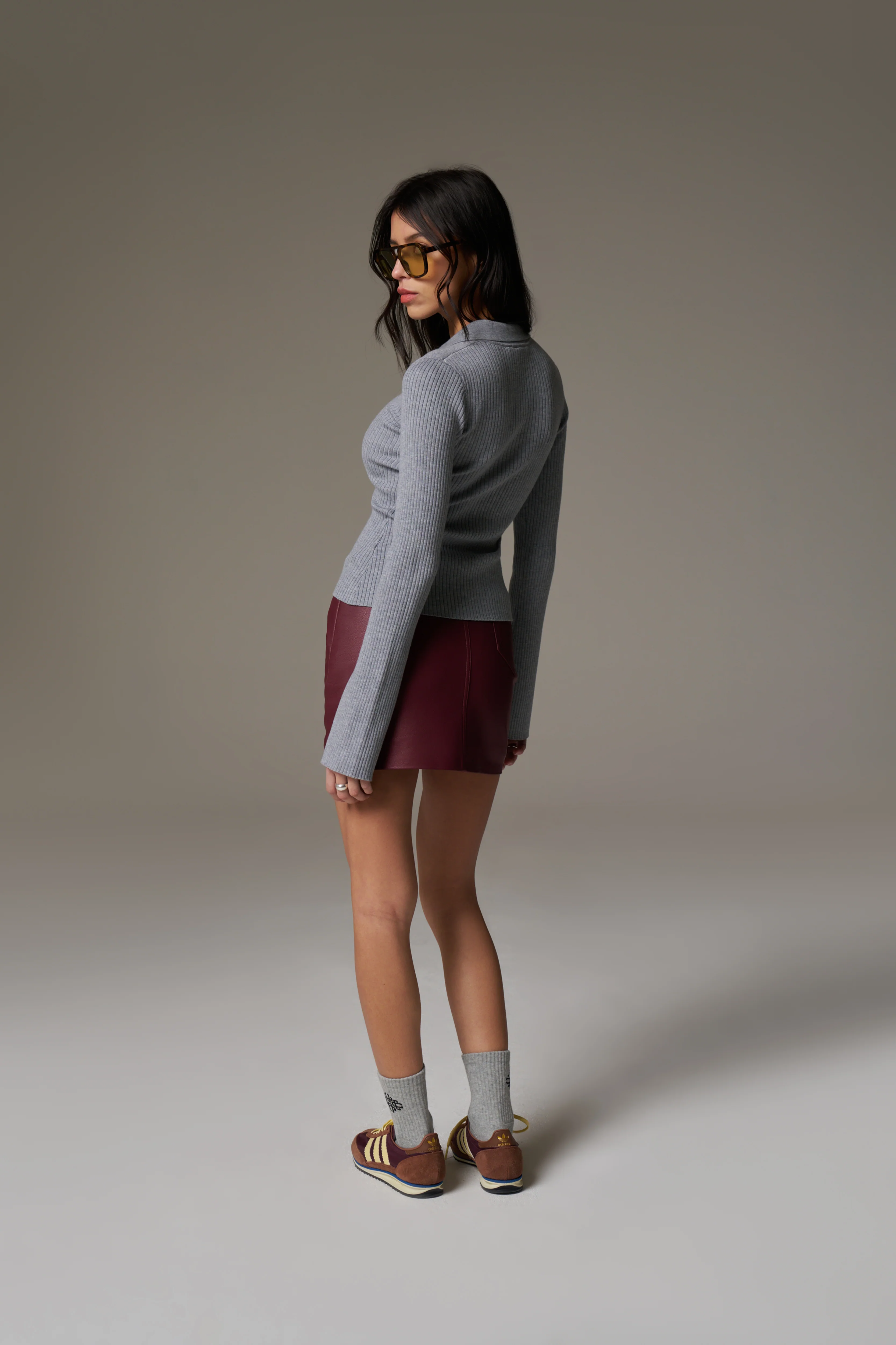 FAUX LEATHER MINI SKIRT - BURGUNDY