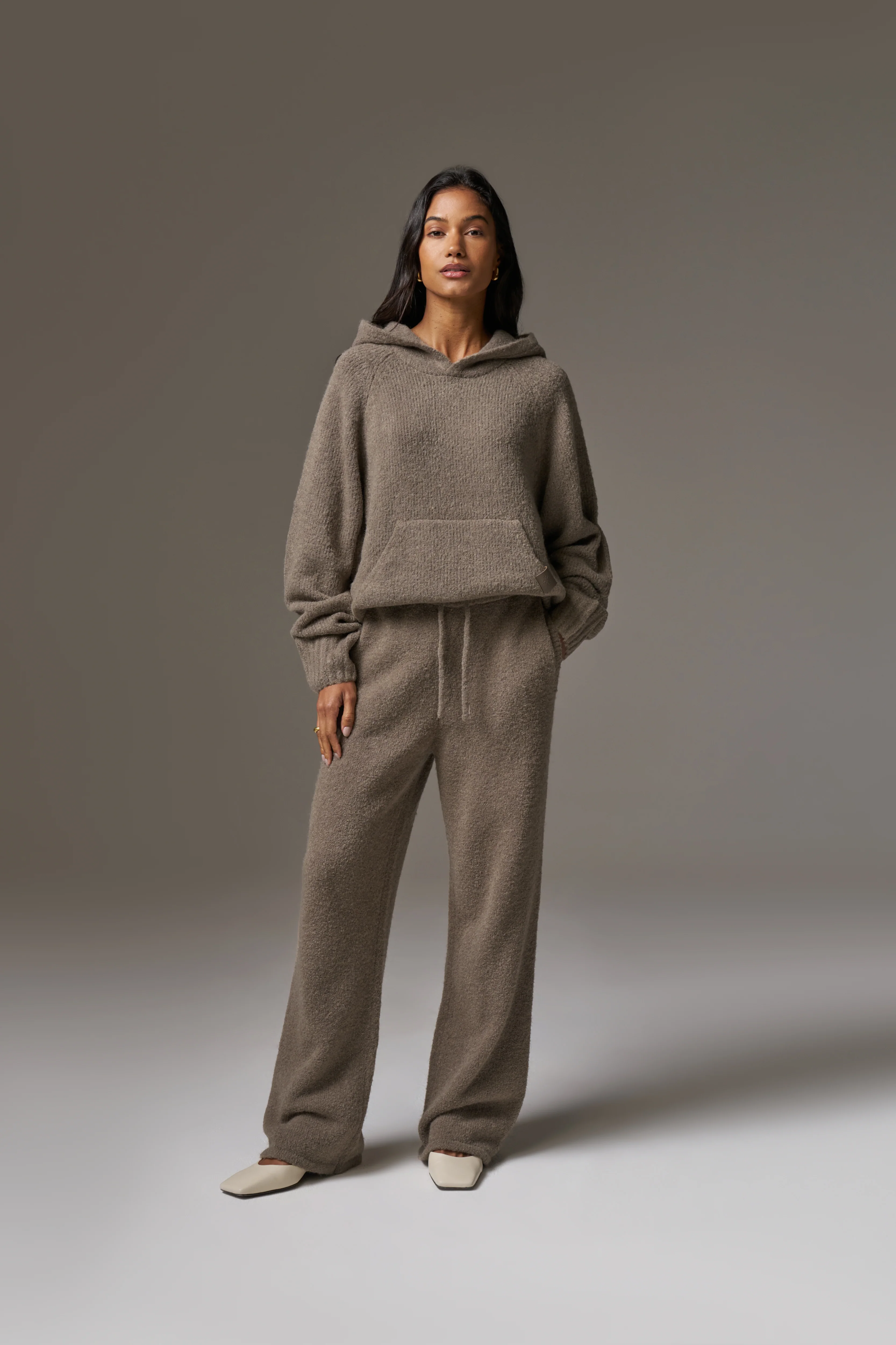 BOUCLE KNIT HOODIE - BROWN