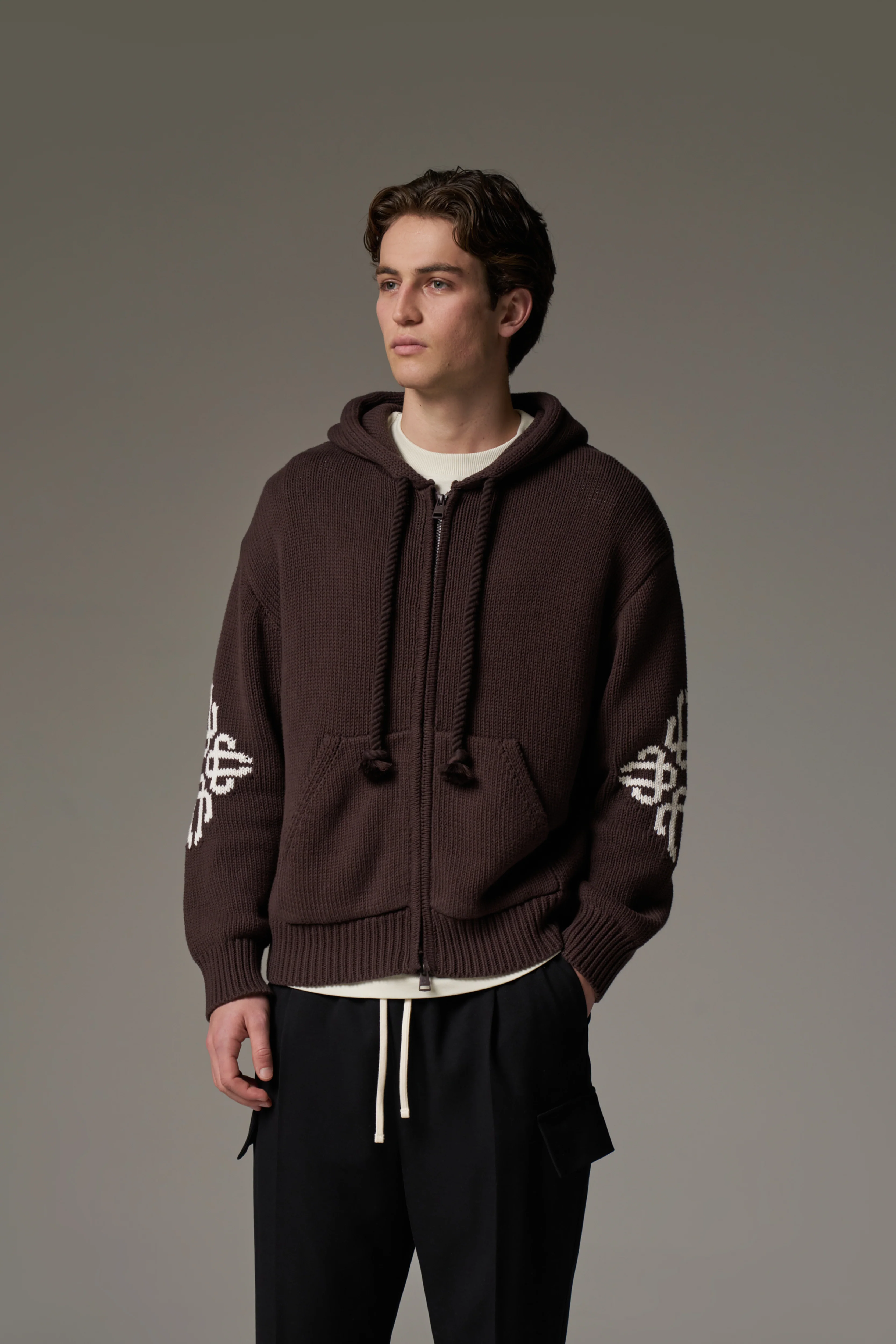 CHUNKY KNIT EMBLEM ZIP THROUGH HOODIE - CHOCOLATE
