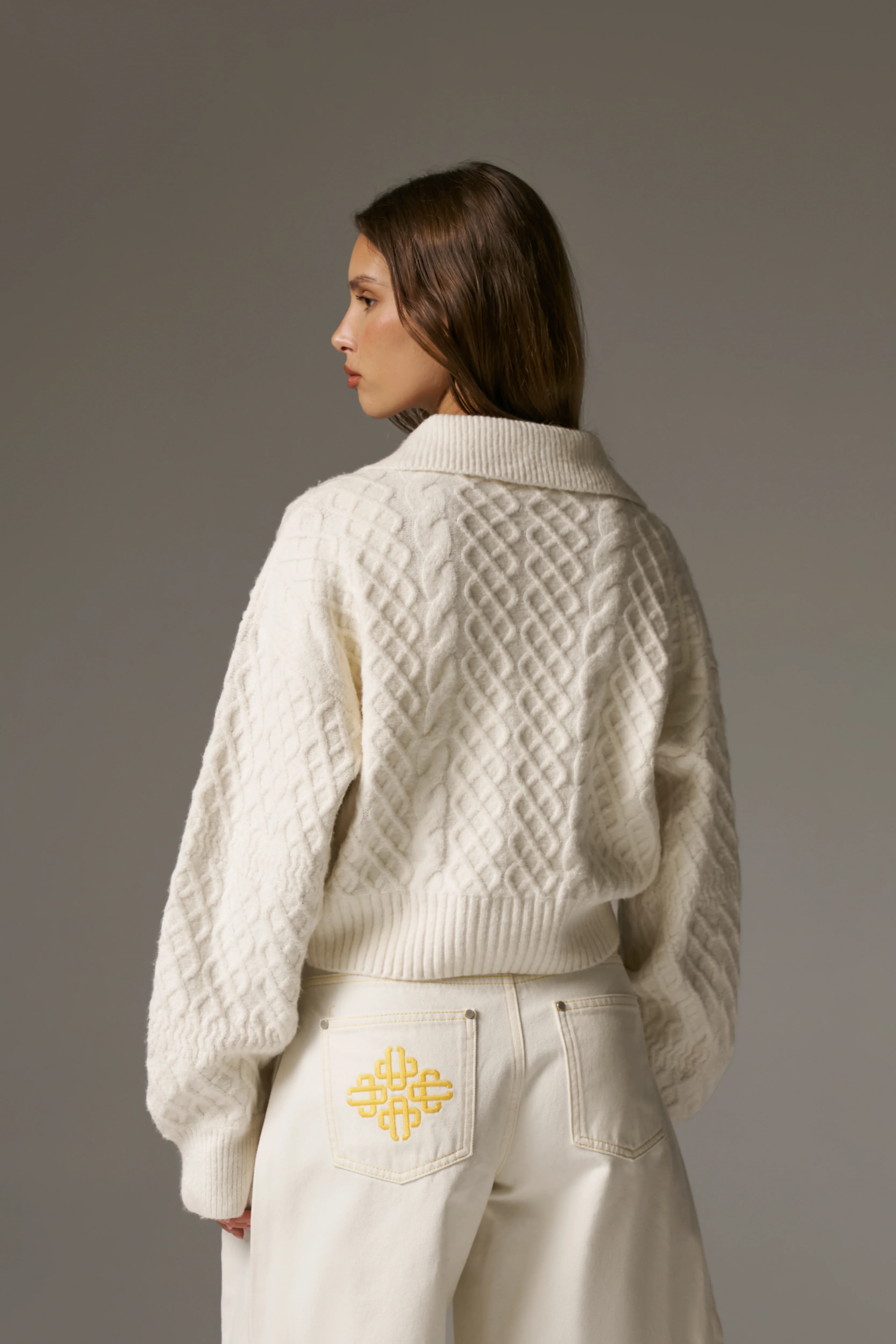 CABLE KNIT CARDIGAN - OFF WHITE