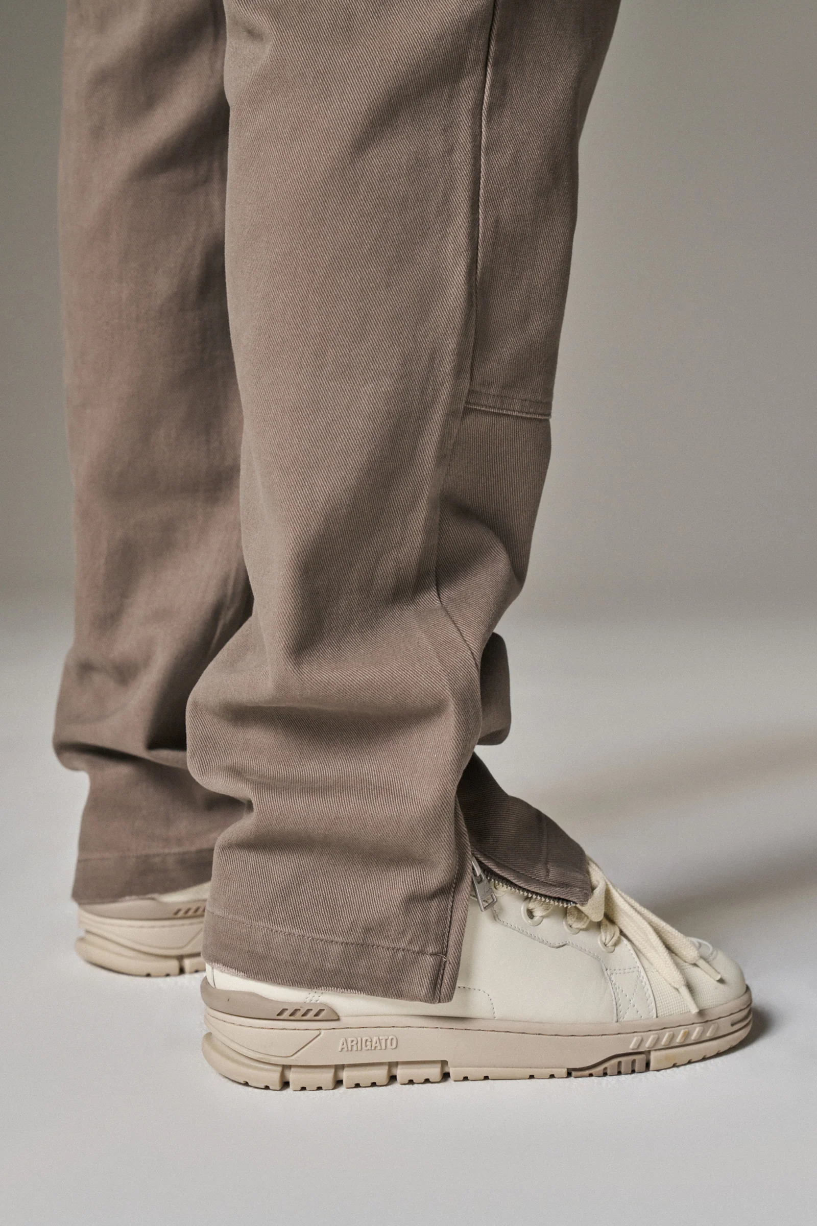 TWILL RIVET DETAIL CARPENTER PANT - BROWN