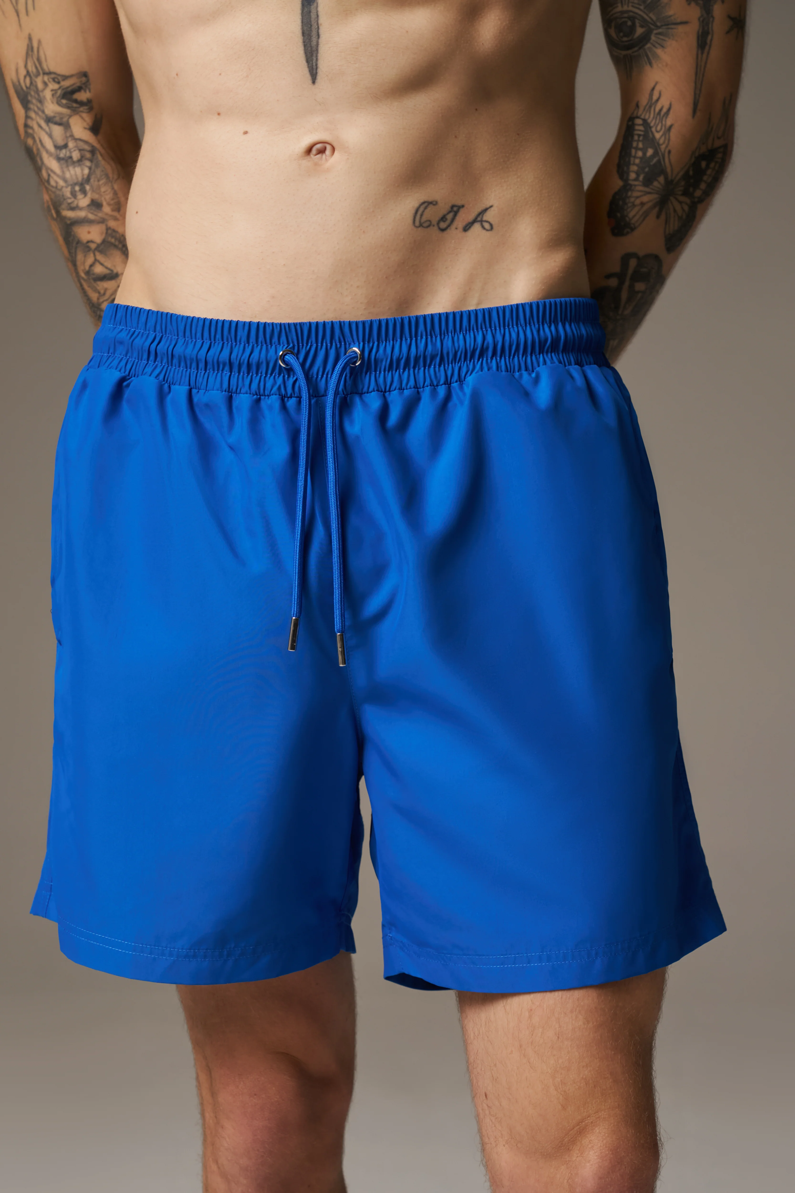 WATER REACTIVE EMBLEM SWIM SHORT - COBALT