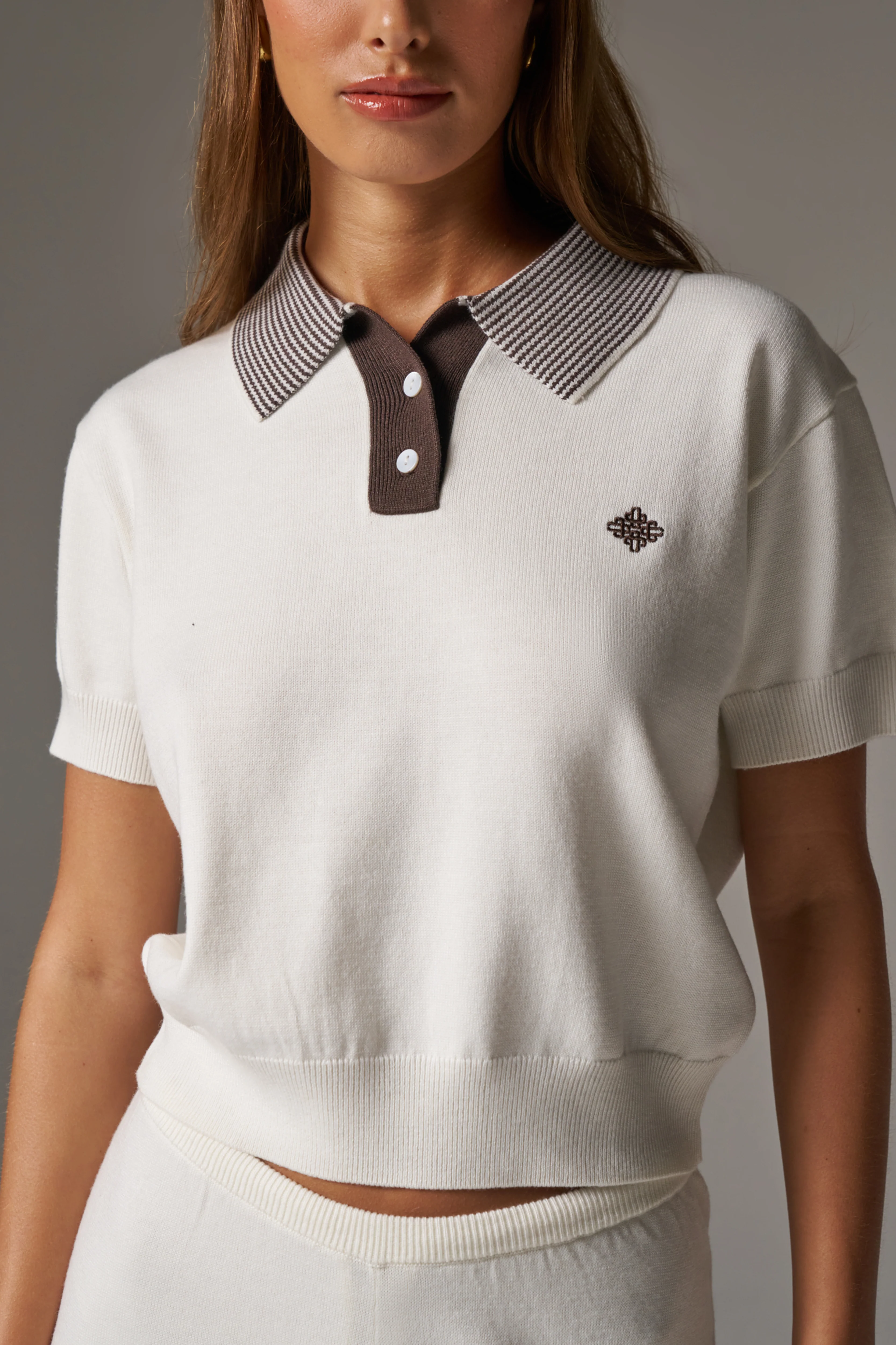 KNITTED COLLAR POLO TOP - CREAM
