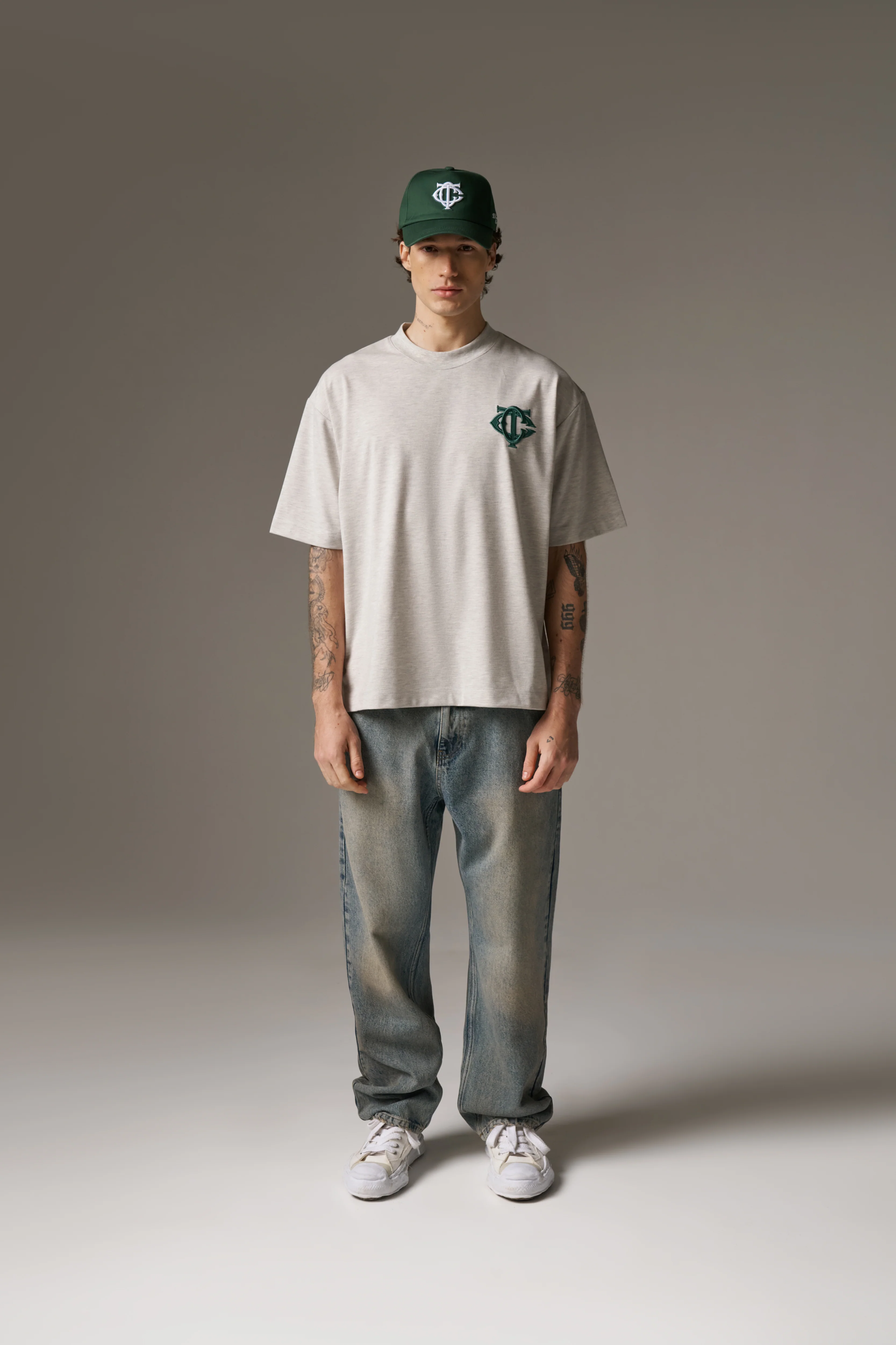 MONOGRAM EMBLEM T-SHIRT - GREY MARL