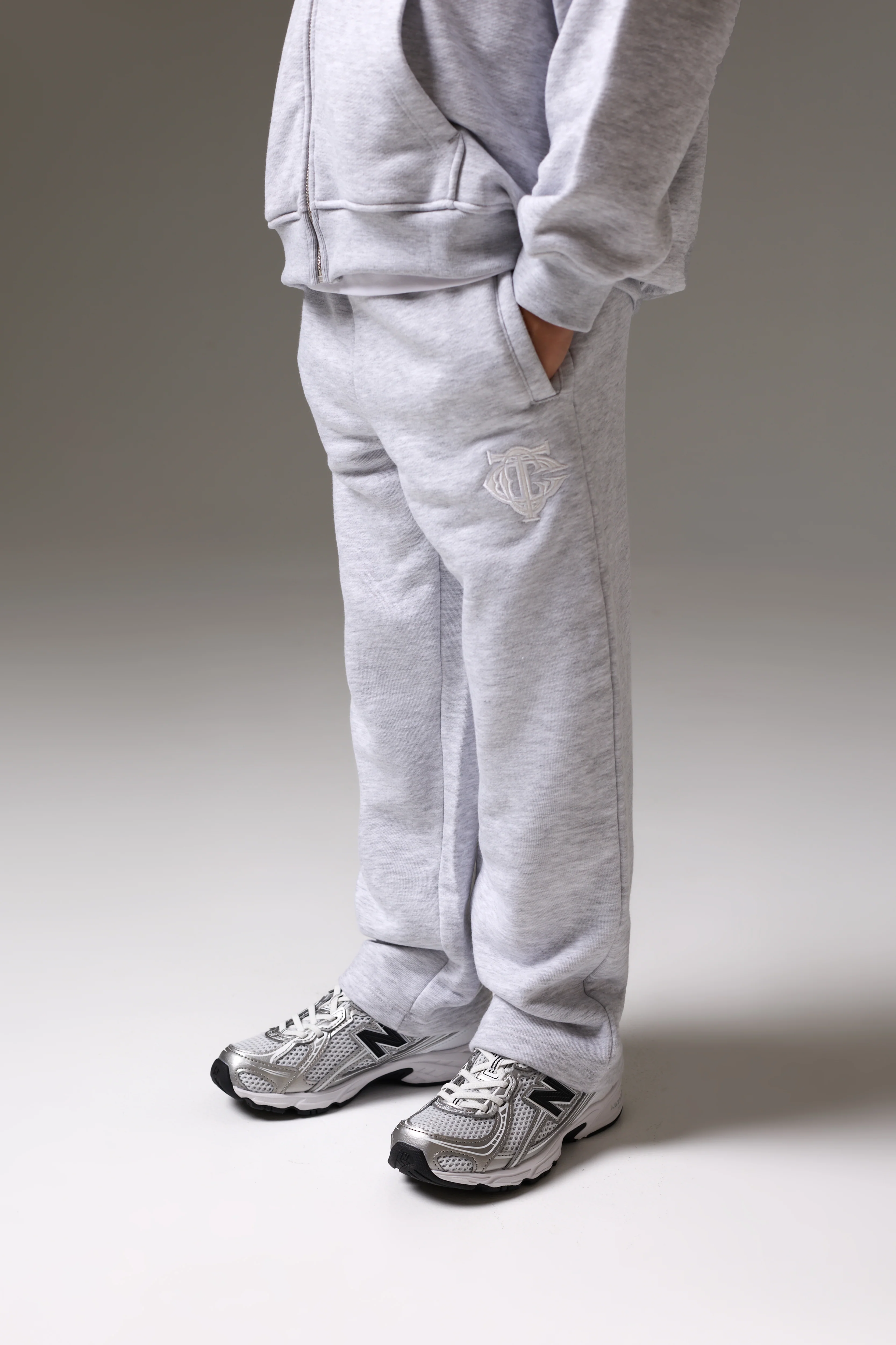 JUNIOR MONOGRAM EMBLEM APPLIQUE JOGGERS - GREY MARL