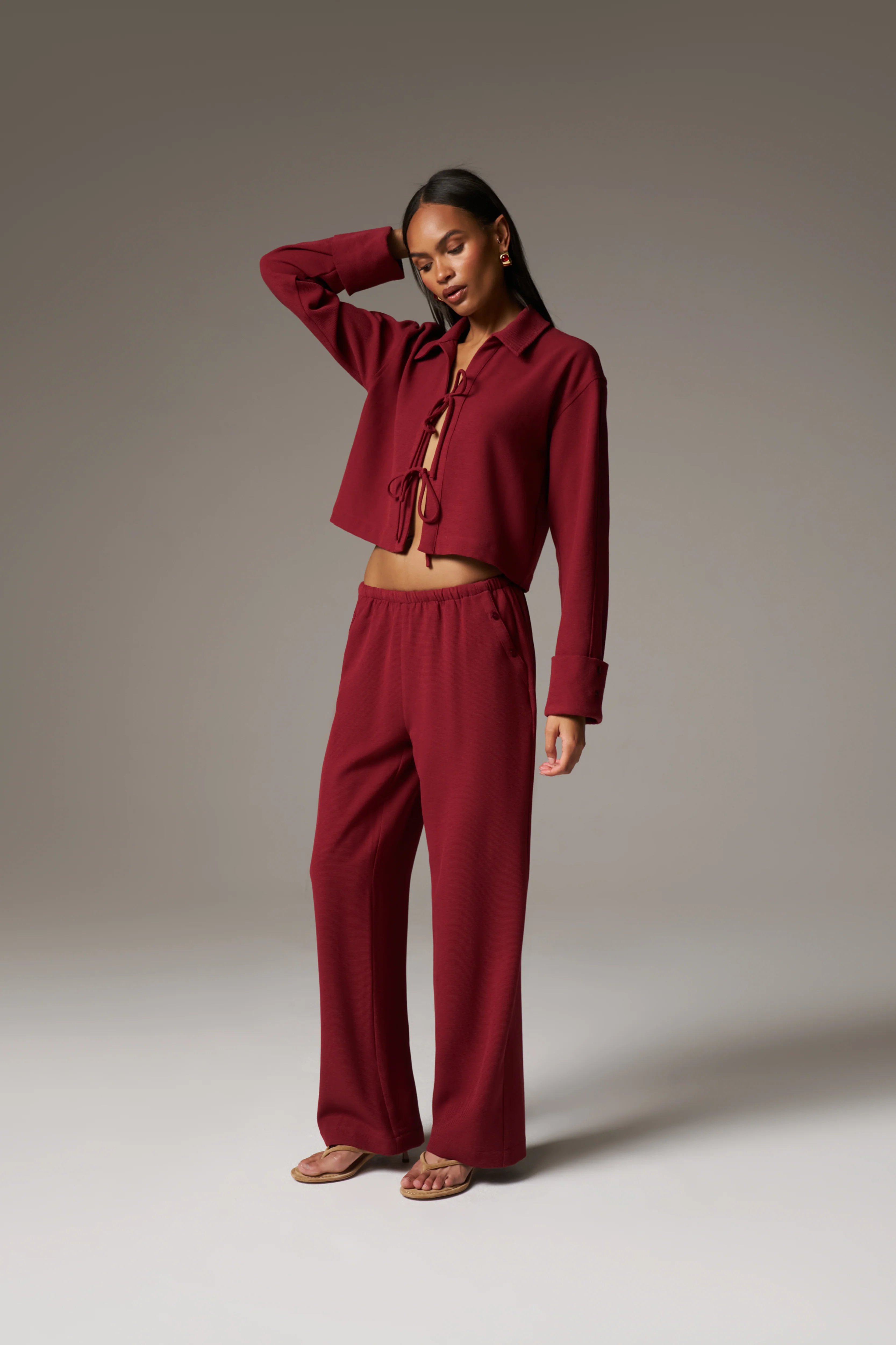 TEXTURED LINEN BUTTON DETAIL TROUSER - BURGUNDY