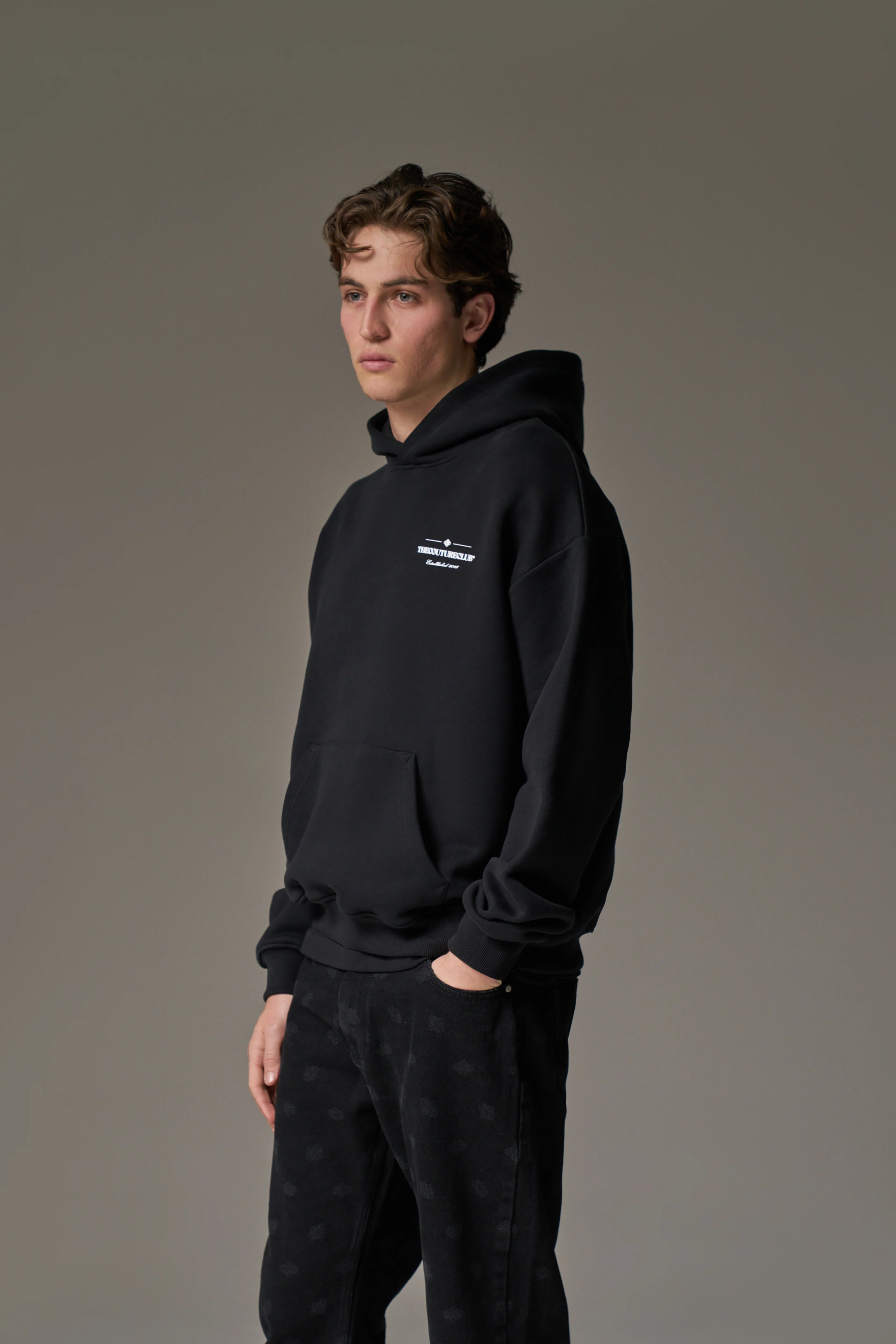 MIXED FONT GRAPHIC HOODIE - BLACK