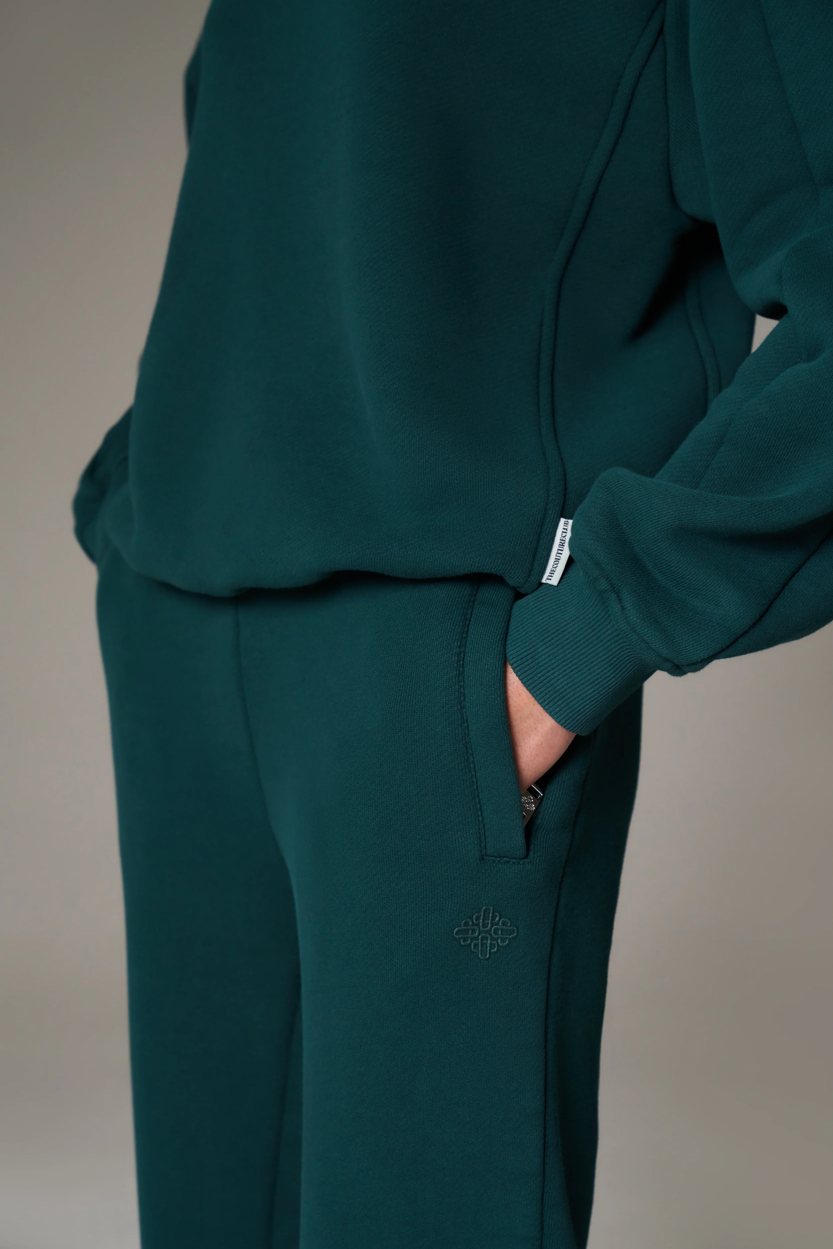 LAUNDERED CLASSICS STRAIGHT LEG JOGGERS - GREEN