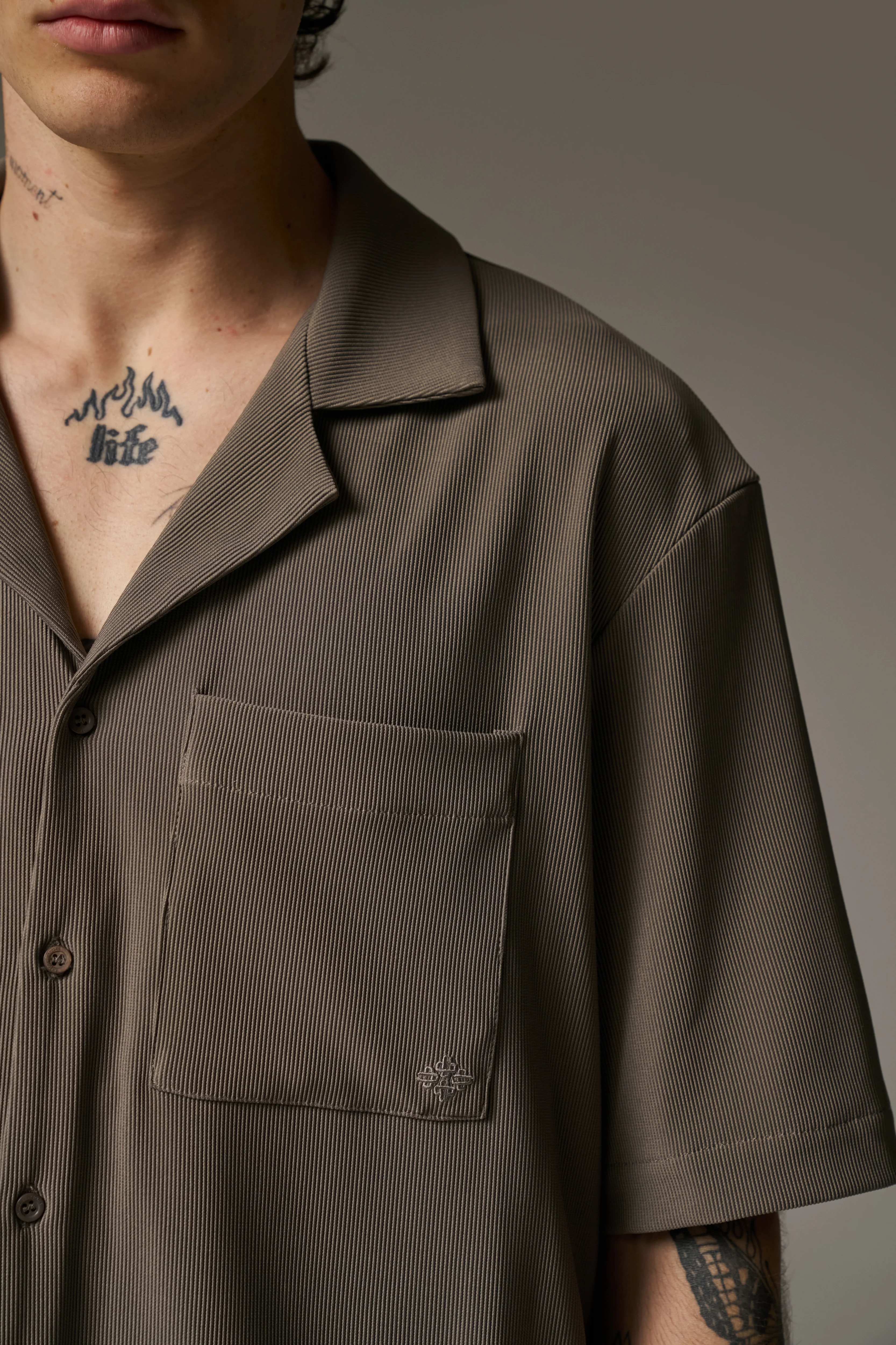 RIB BUTTON THROUGH SHIRT - MINK