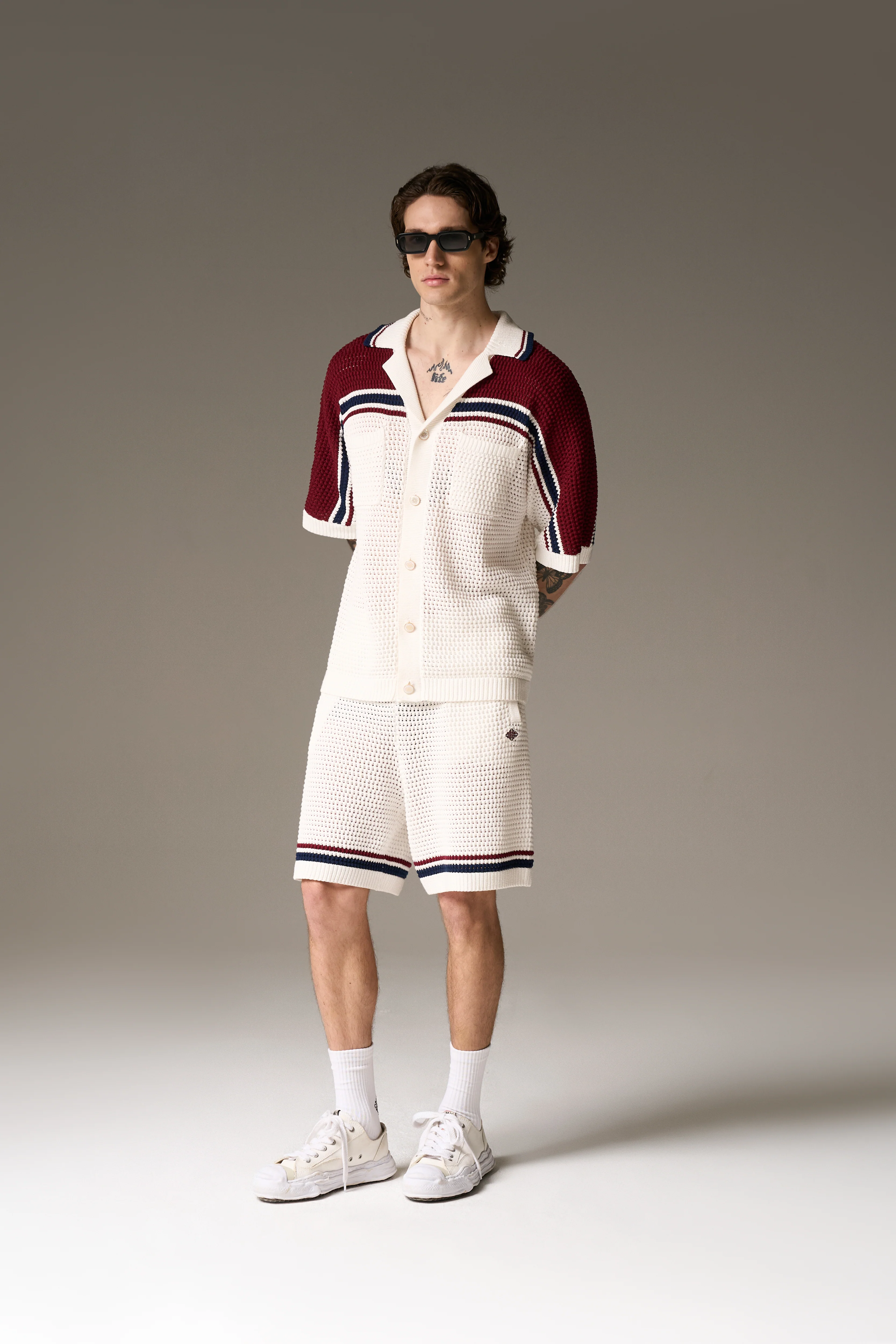 COLOUR BLOCK KNITTED STRIPE SHIRT - BURGUNDY