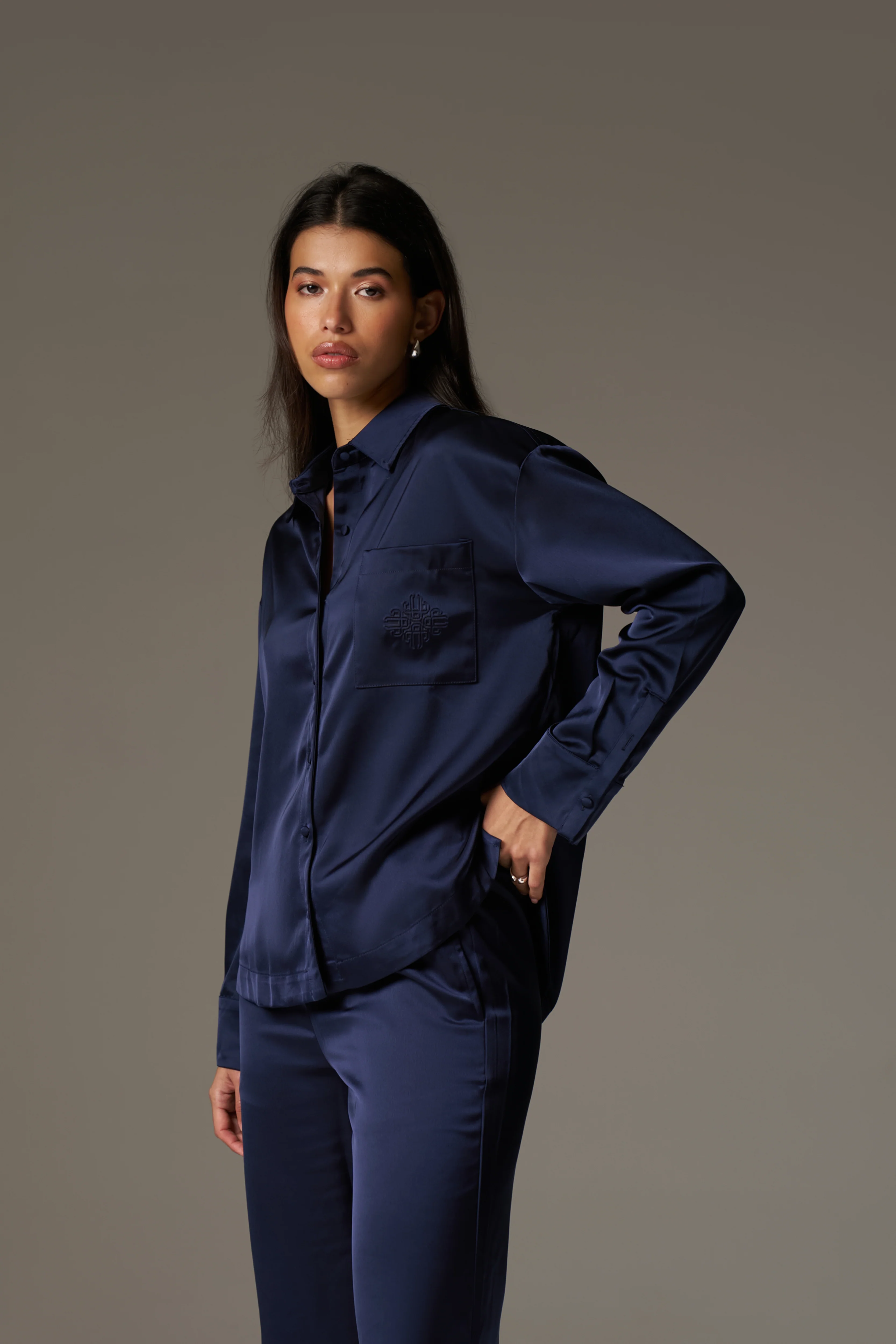 SATIN EMBLEM SHIRT - NAVY