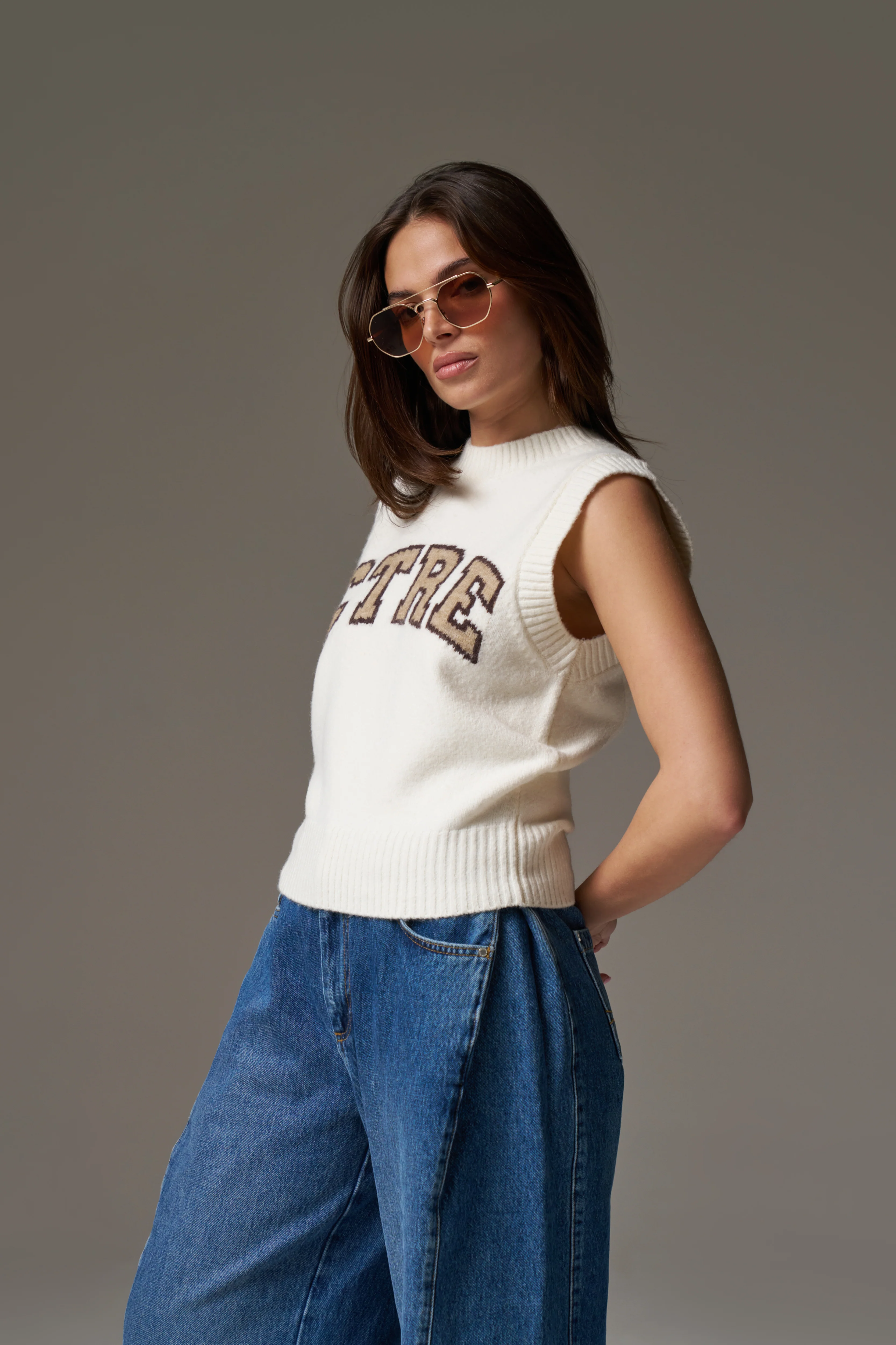 CTRE KNITTED VEST - OFF WHITE