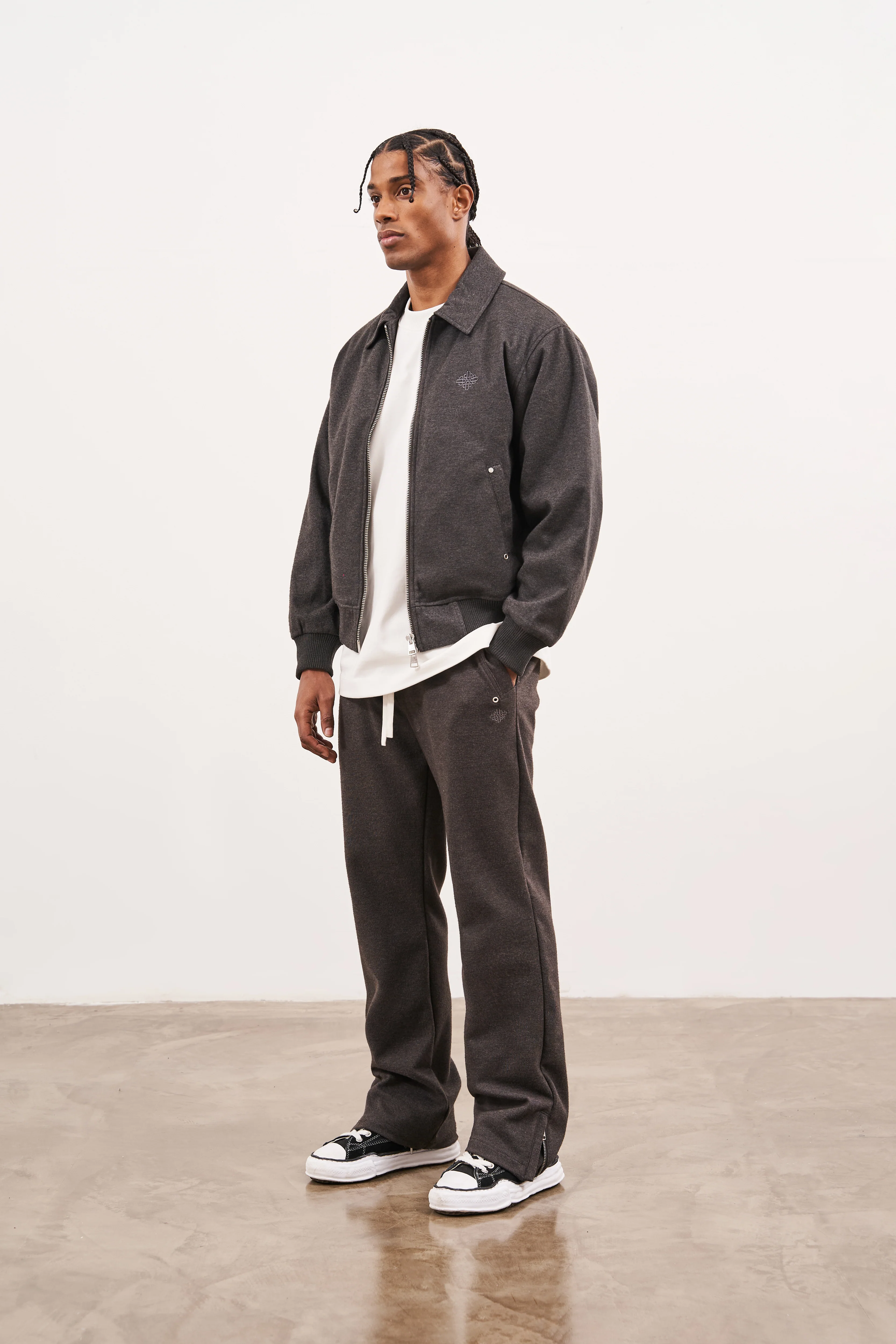 EYELET DETAIL STRAIGHT LEG JOGGER - CHARCOAL