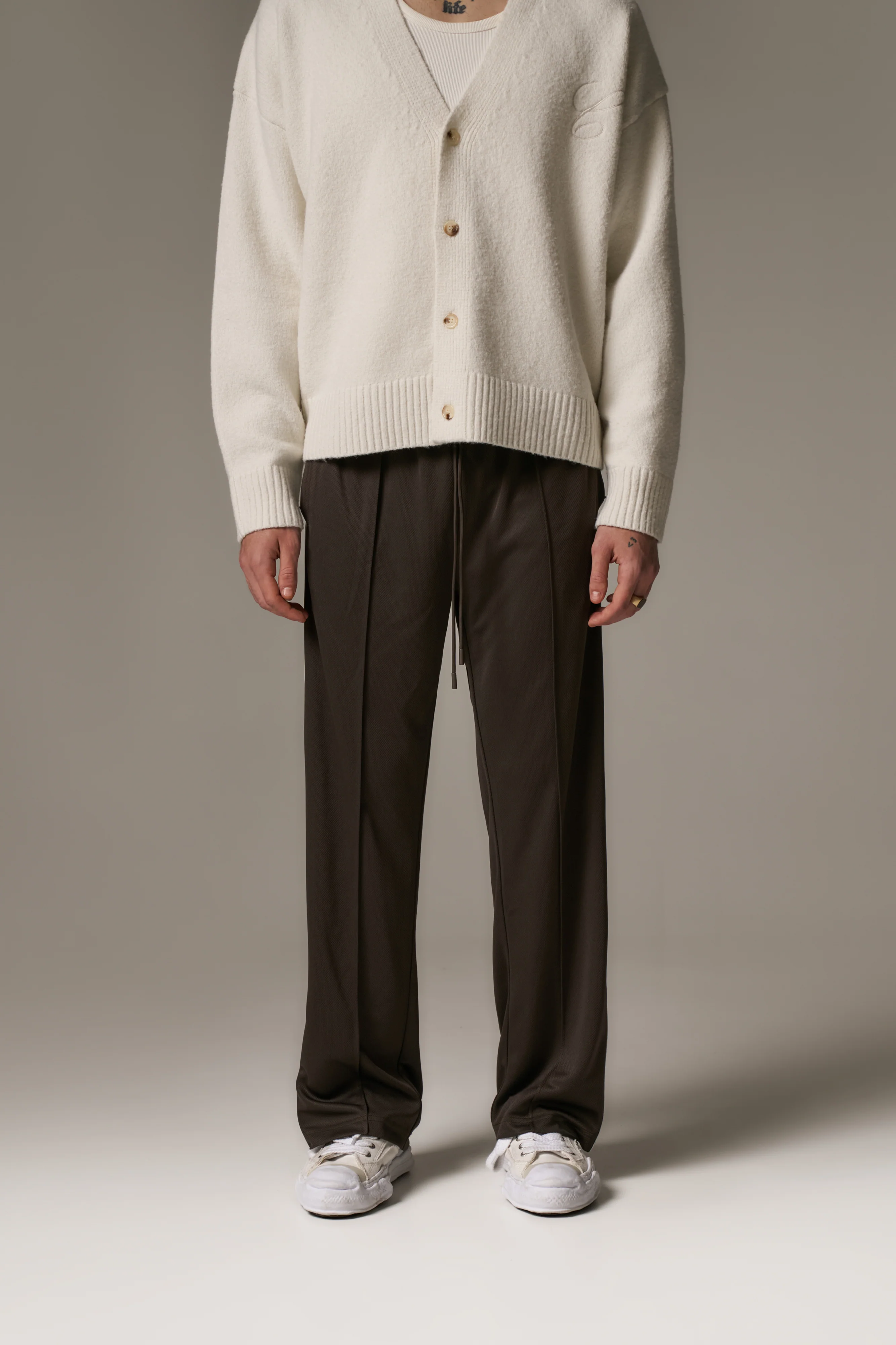 TAPE MESH JOGGER - BROWN