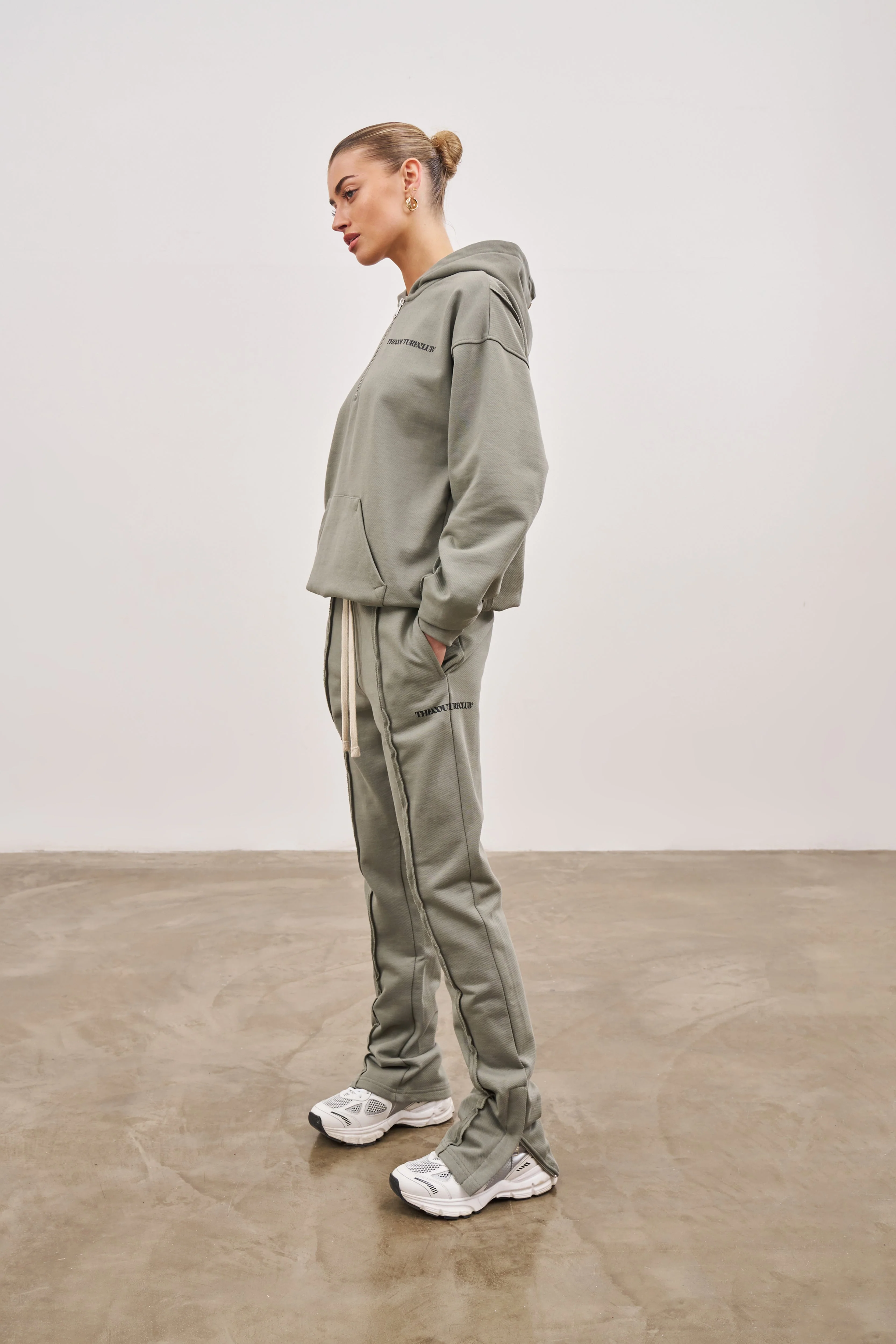 RAW SEAM STRAIGHT LEG JOGGERS - DARK SAGE