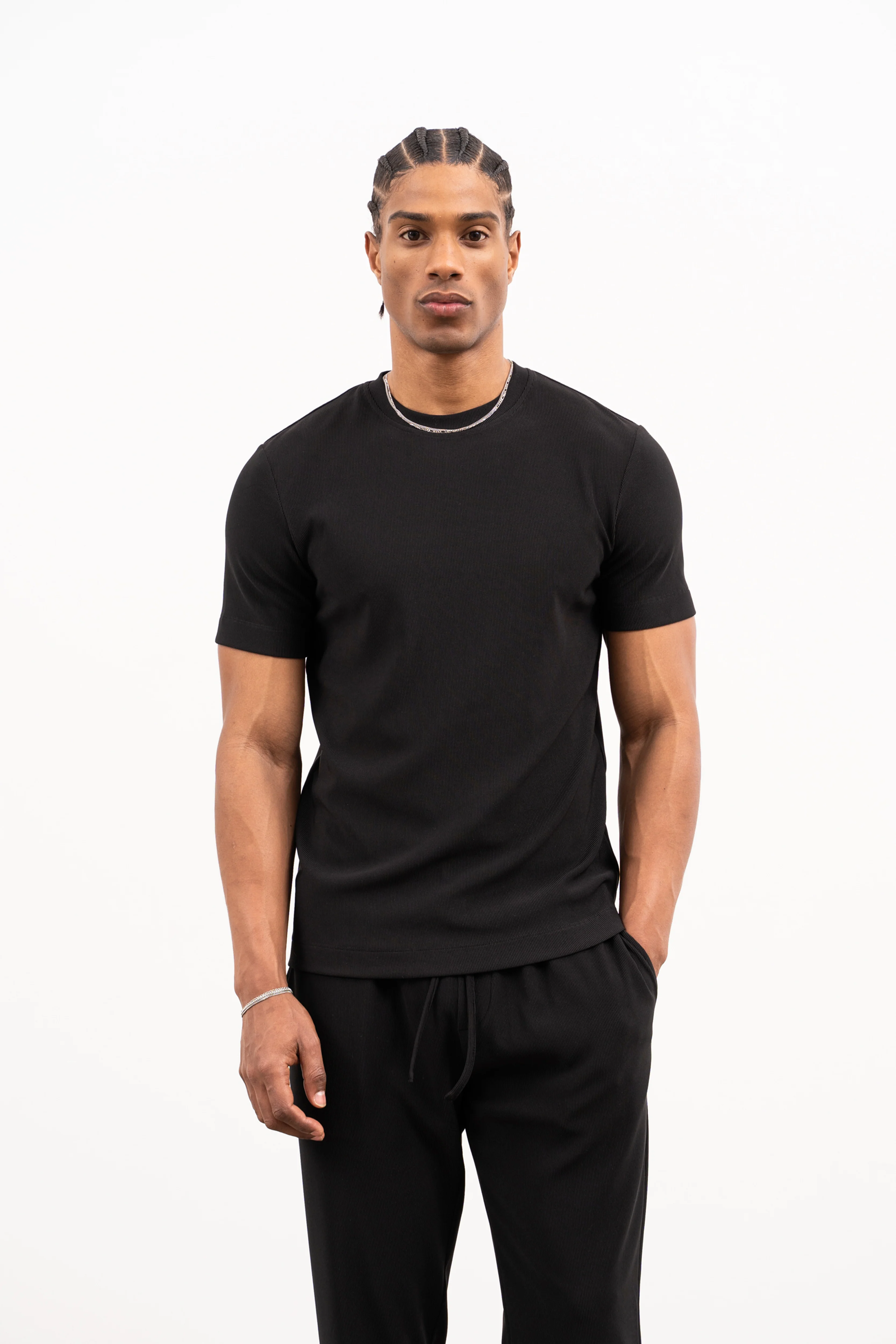 RIB TEXTURED T-SHIRT - BLACK